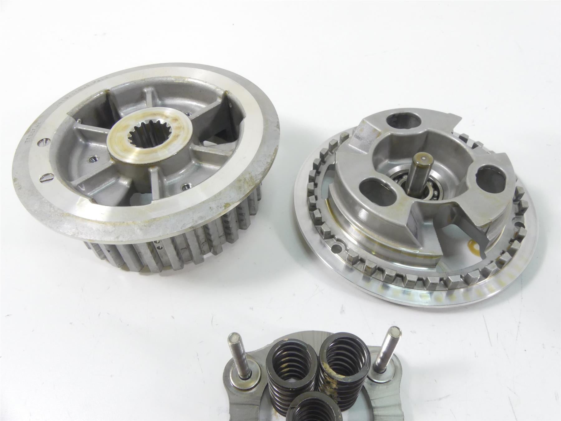 2015 BMW K1600GT K48 Clutch Pressure Plate Disc Coupling Basket Set 21217726618 {{ shop.shopifyCountryName }} - Mototech271