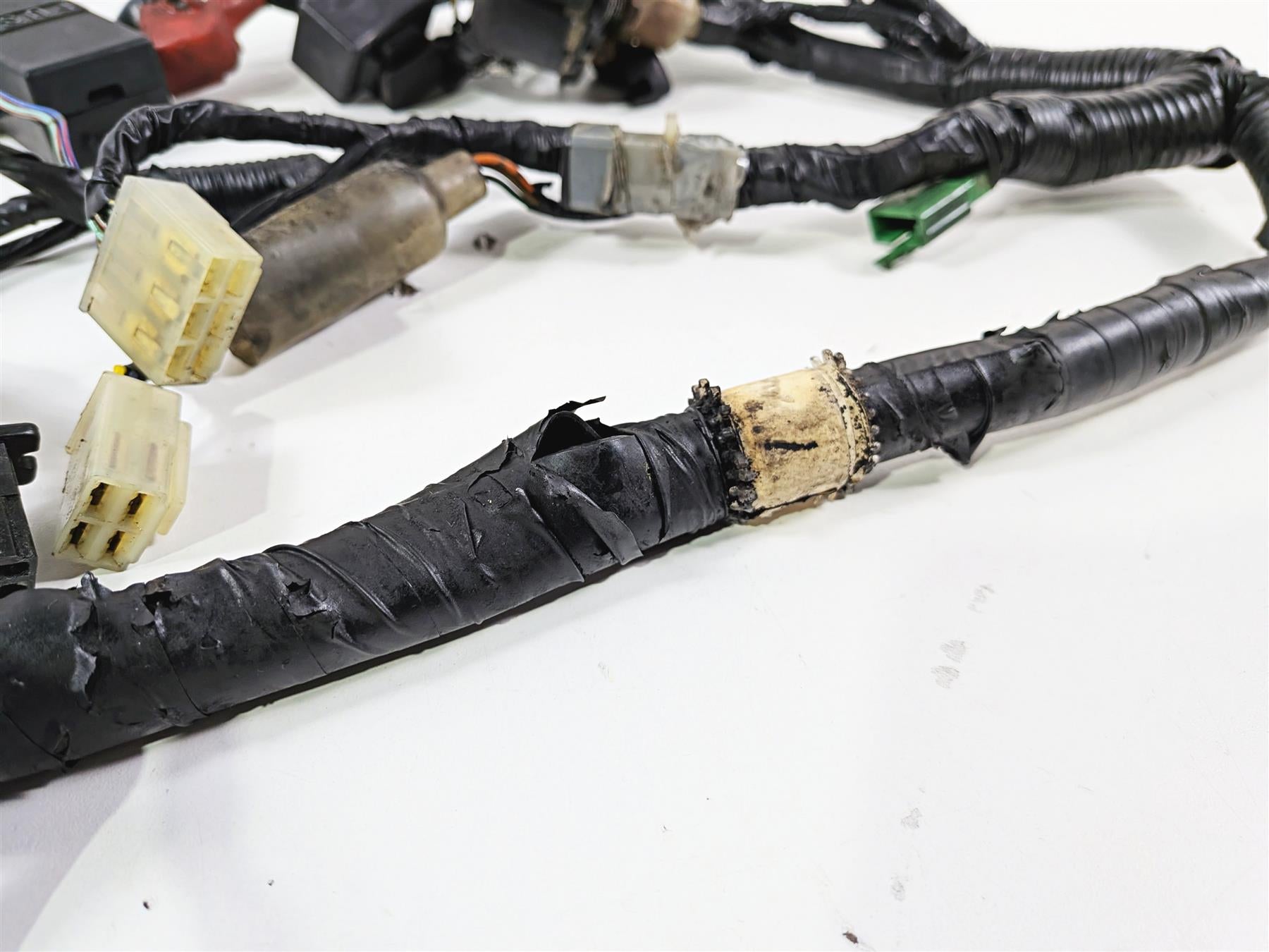 1995 Honda VT600 CD Shadow Deluxe Wiring Harness Loom - No Cuts 32100-MZ8-000 {{ shop.shopifyCountryName }} - Mototech271