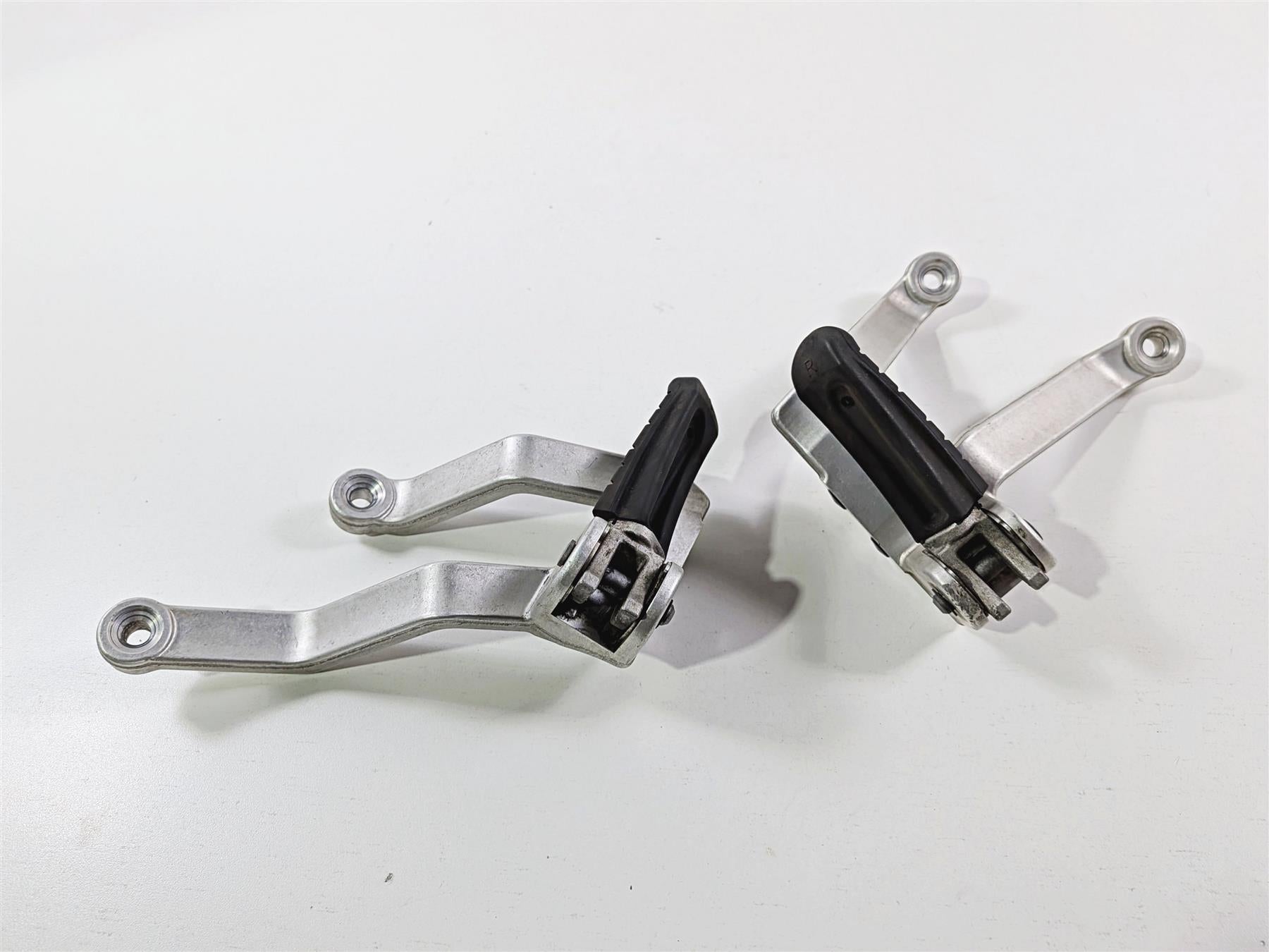 2005 KTM 950 LC8 Adventure Passenger Foot Peg Rest Set 6000304900001S {{ shop.shopifyCountryName }} - Mototech271