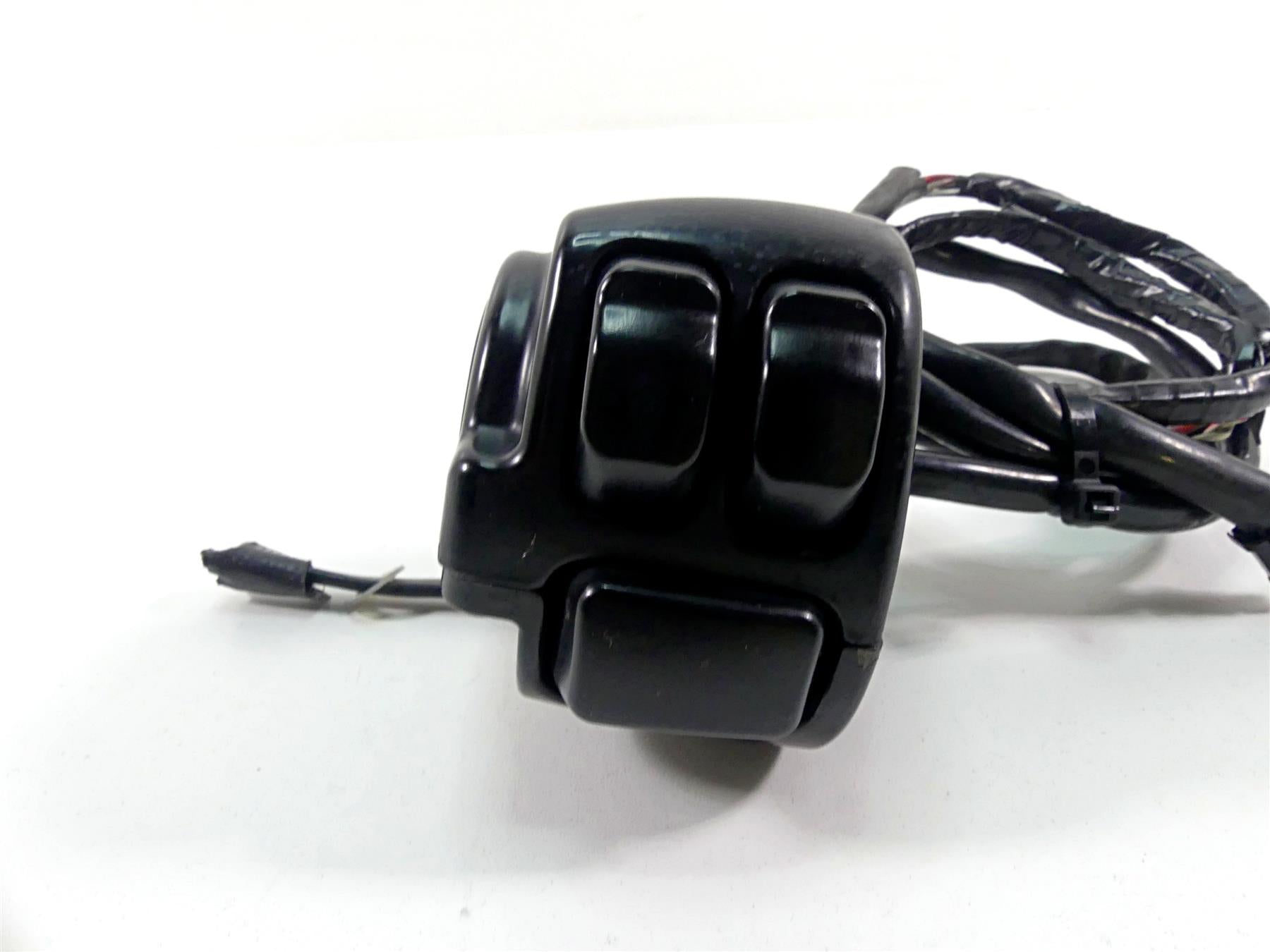 2011 Harley Softail FXS Blackline Left Hand Control Switch - Read 72951-12A {{ shop.shopifyCountryName }} - Mototech271