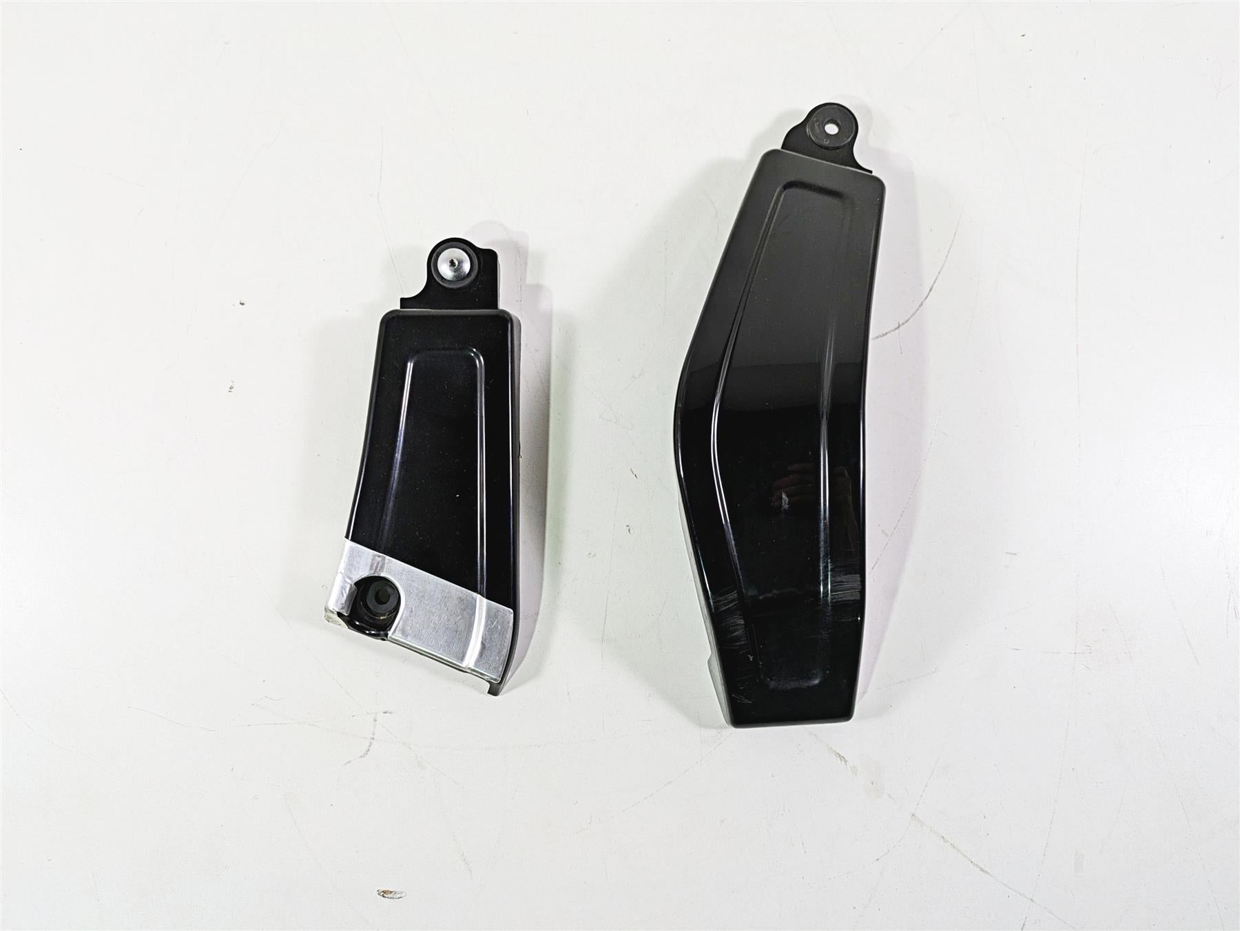 2016 Suzuki M109R VZR1800 Boulevard Swingarm Side Cover Set 47140-48G10-019 {{ shop.shopifyCountryName }} - Mototech271