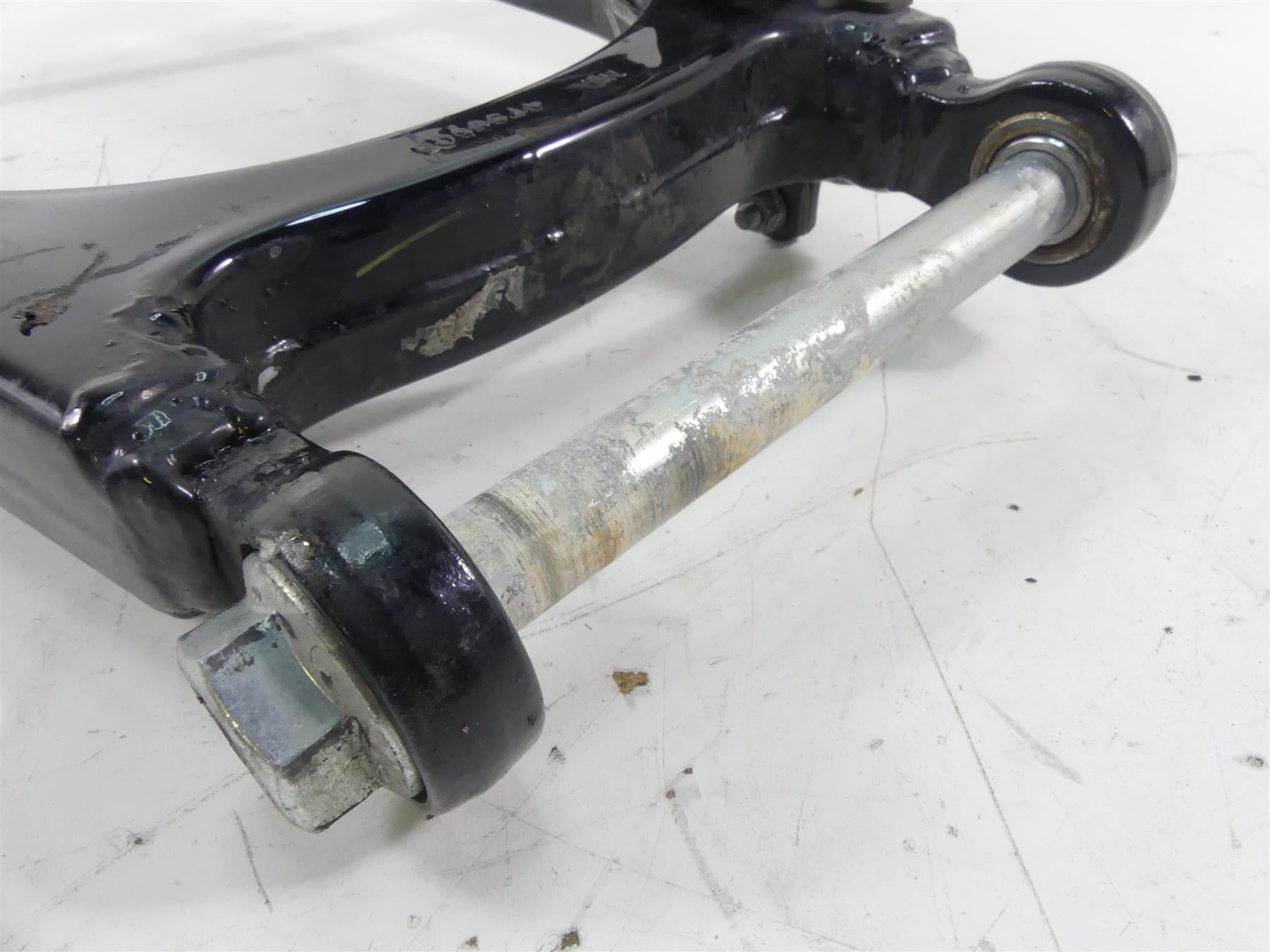 2014 Harley Sportster XL1200 C Rear Swingarm Swing Arm 25mm Axle 47587-05 {{ shop.shopifyCountryName }} - Mototech271