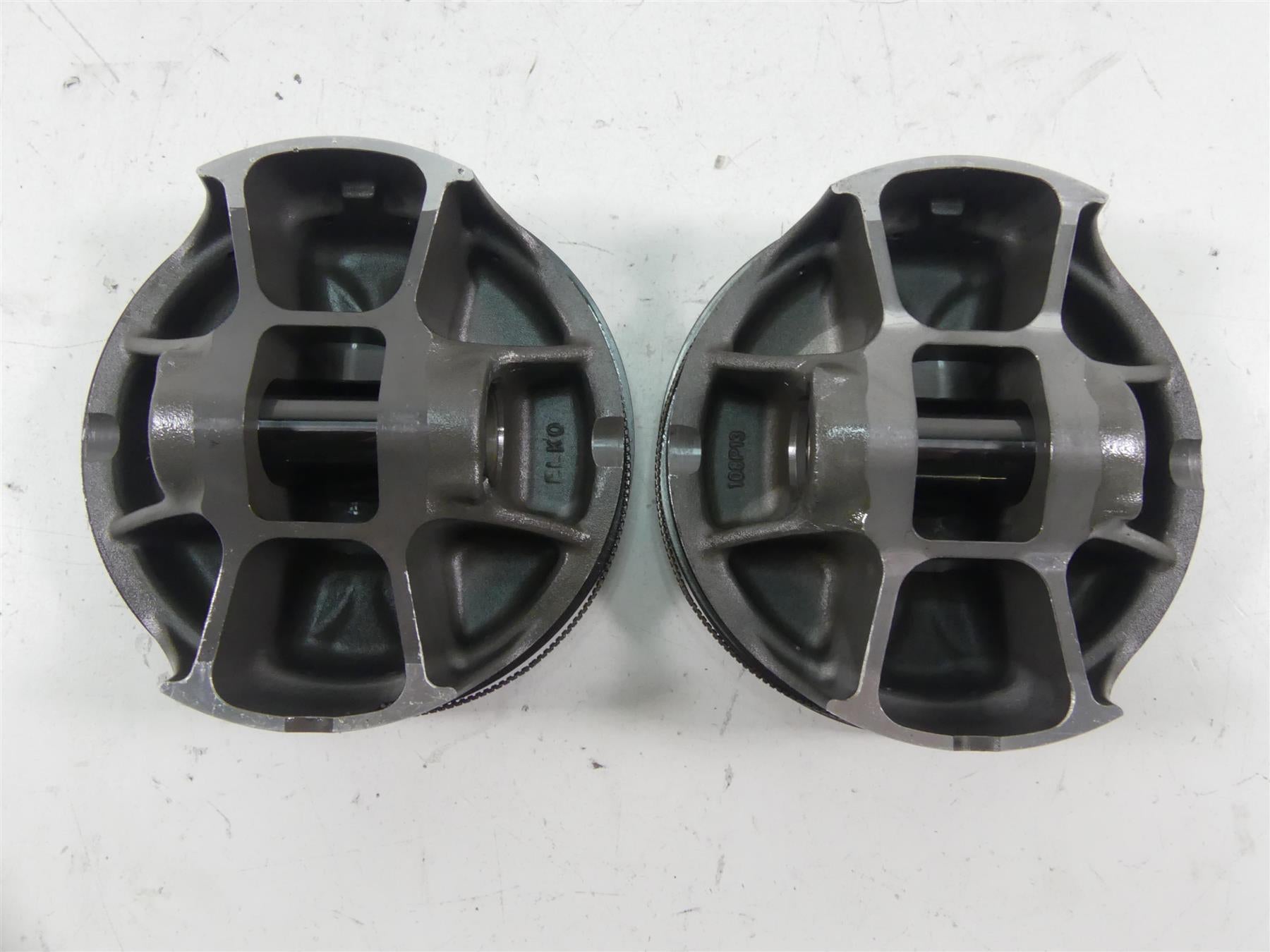 2015 KTM 1290R Super Duke Cylinder Jug Barrel Piston Set 6133003830024 {{ shop.shopifyCountryName }} - Mototech271