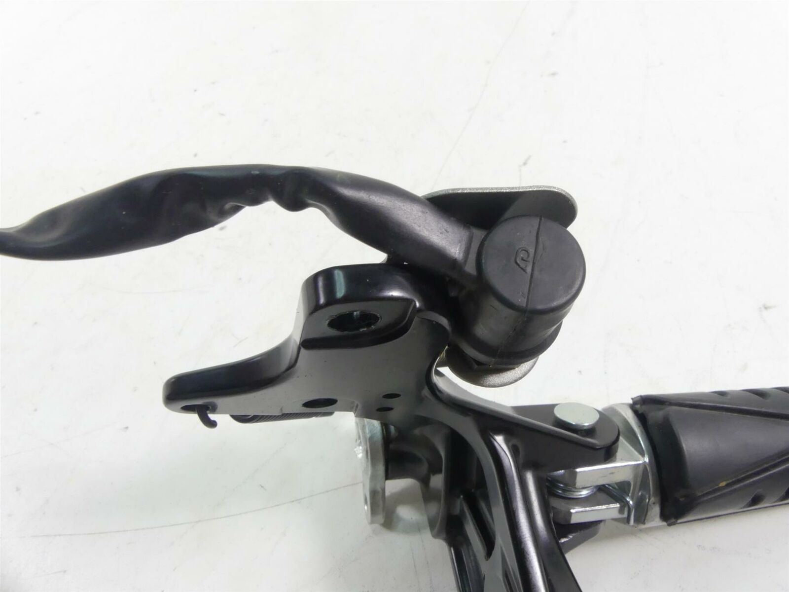 2020 Yamaha VMX17 1700 Right Front Driver Rider Footpeg Foot Peg 2S3-27443-10-00 {{ shop.shopifyCountryName }} - Mototech271