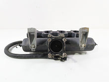 Load image into Gallery viewer, 2009 Yamaha Waverunner FX1800 Cruiser Intake Manifold Injectors 6S5-13641-00-00
