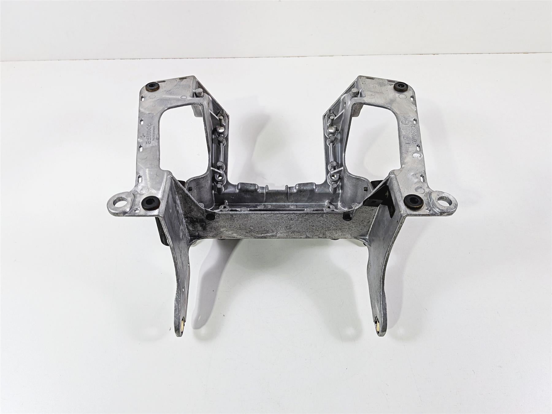 2013 Victory Vision Tour Front Upper Fairing Subframe Headlight Mount 5136940 {{ shop.shopifyCountryName }} - Mototech271