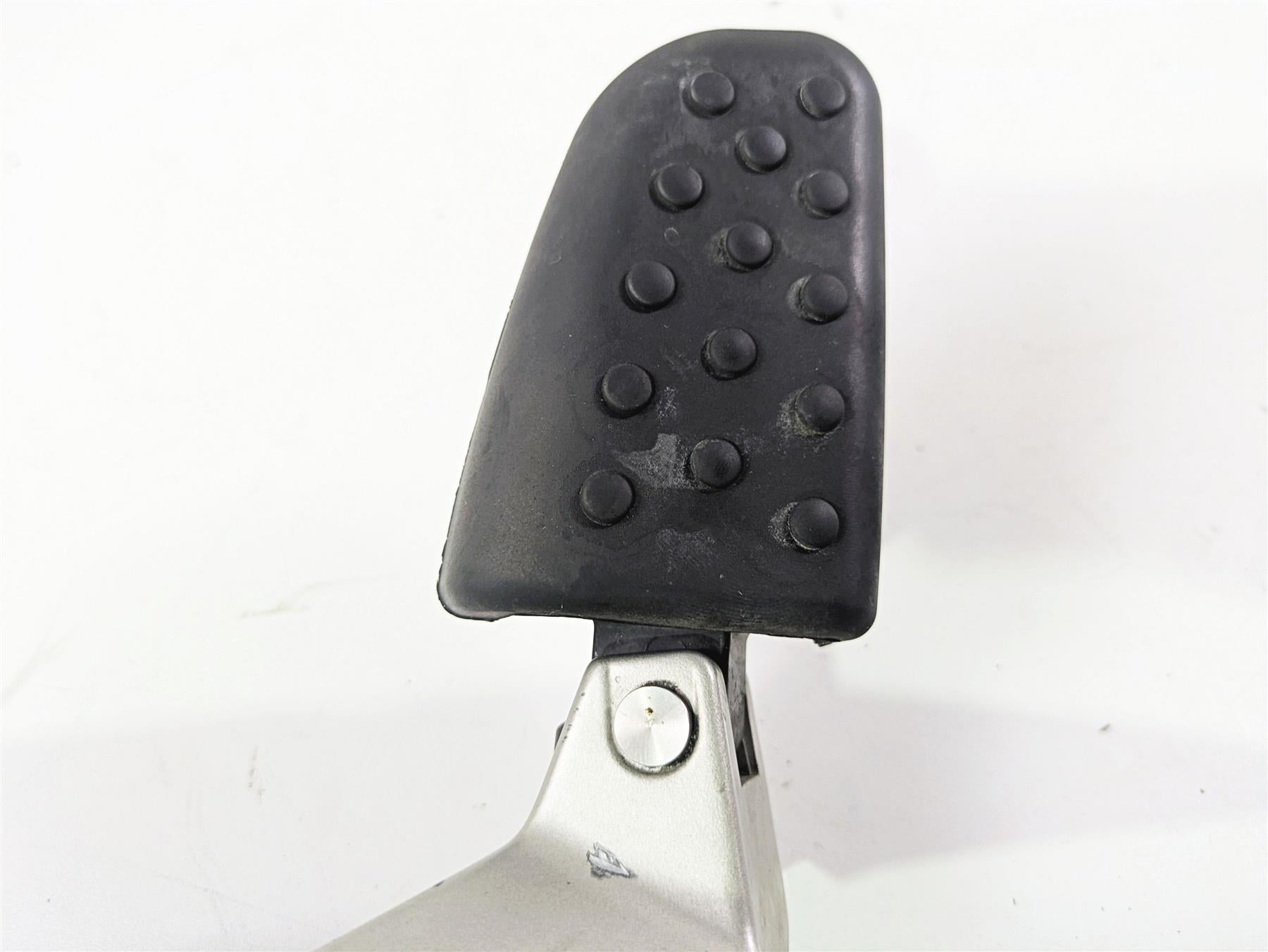 2014 BMW K1600 GTL K48 Right Footpeg Peg Mount Set 46718549080 46717728224 {{ shop.shopifyCountryName }} - Mototech271
