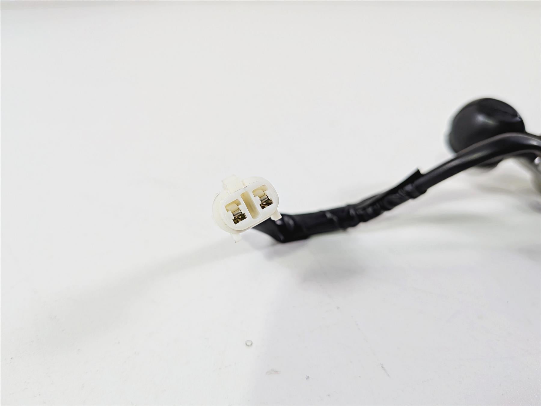 2016 Yamaha YZF R1 RN32 Quickshifter Quick Shifter Assist 2CR-82470-00-00 {{ shop.shopifyCountryName }} - Mototech271