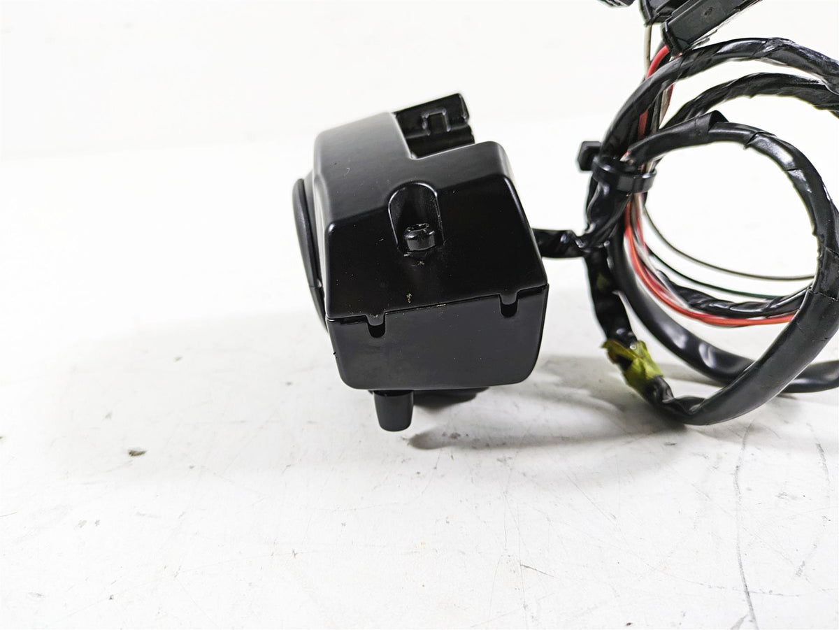 2015 Harley Touring FLHXS Street Glide Right Hand Start Control Switch 71500129C {{ shop.shopifyCountryName }} - Mototech271