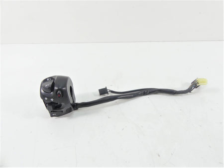 2013 Yamaha VMX17 V-Max 1700 Left Blinker Lights Control Switch 2S3-83972-00-00 {{ shop.shopifyCountryName }} - Mototech271