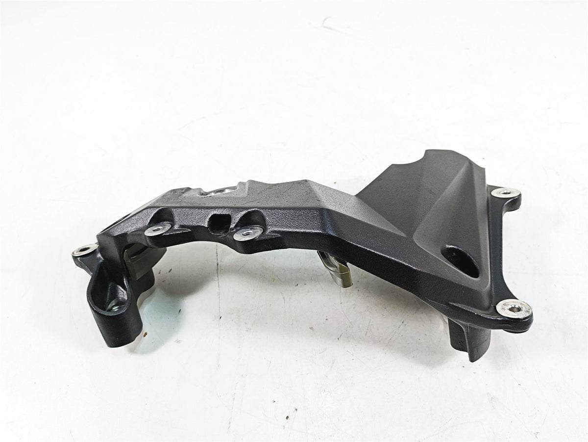 2017 Mv Agusta Dragster 800 Left Frame Footpeg Mount Plate Bracket 8BA0B5643 {{ shop.shopifyCountryName }} - Mototech271