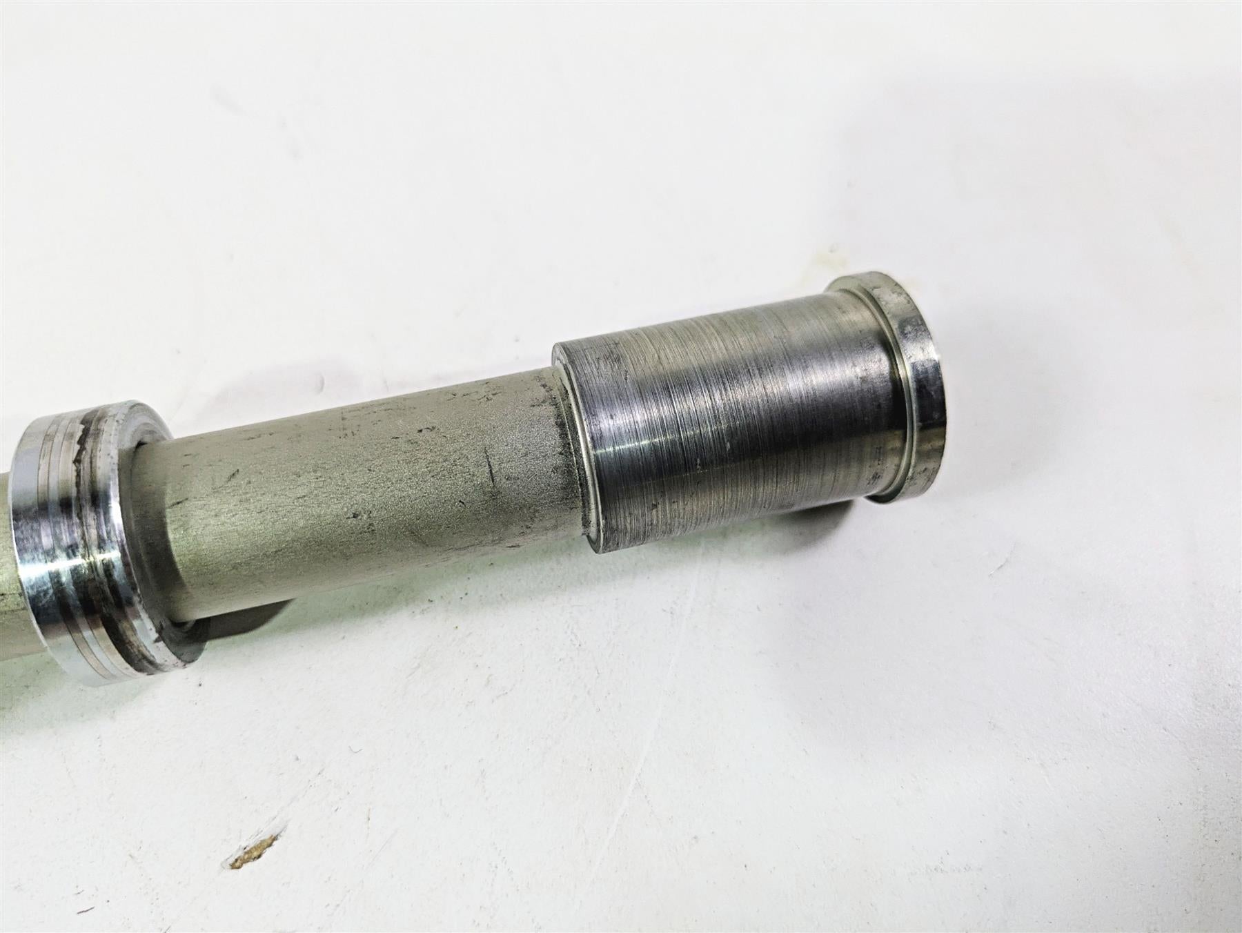 2021 Kawasaki Z900 ZR900 Front Wheel Spindle Axle 20Mm 41068-0618 {{ shop.shopifyCountryName }} - Mototech271