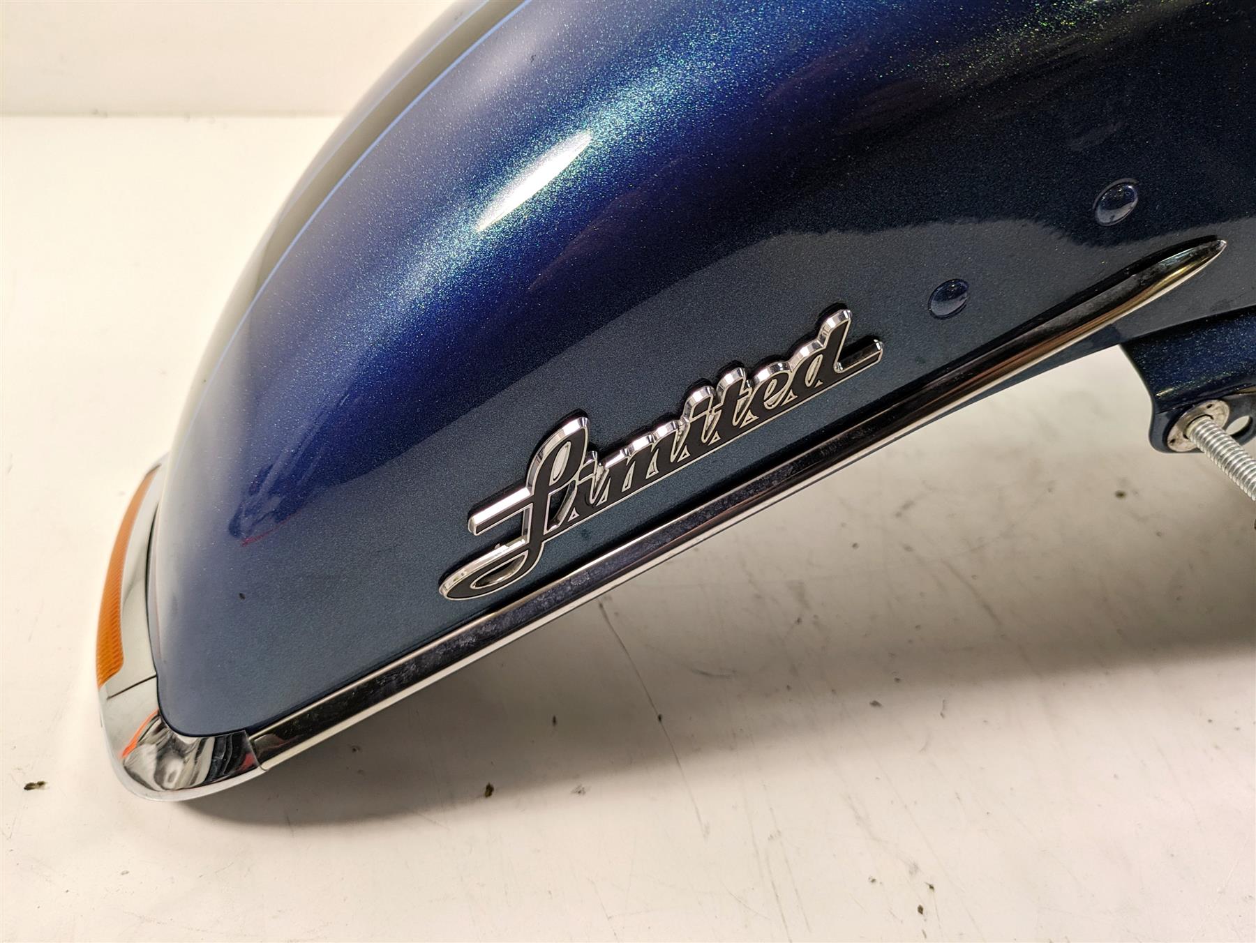 2014 Harley Touring FLHTK Electra Glide Nice Front Fender Daytona Blue 58900032 {{ shop.shopifyCountryName }} - Mototech271