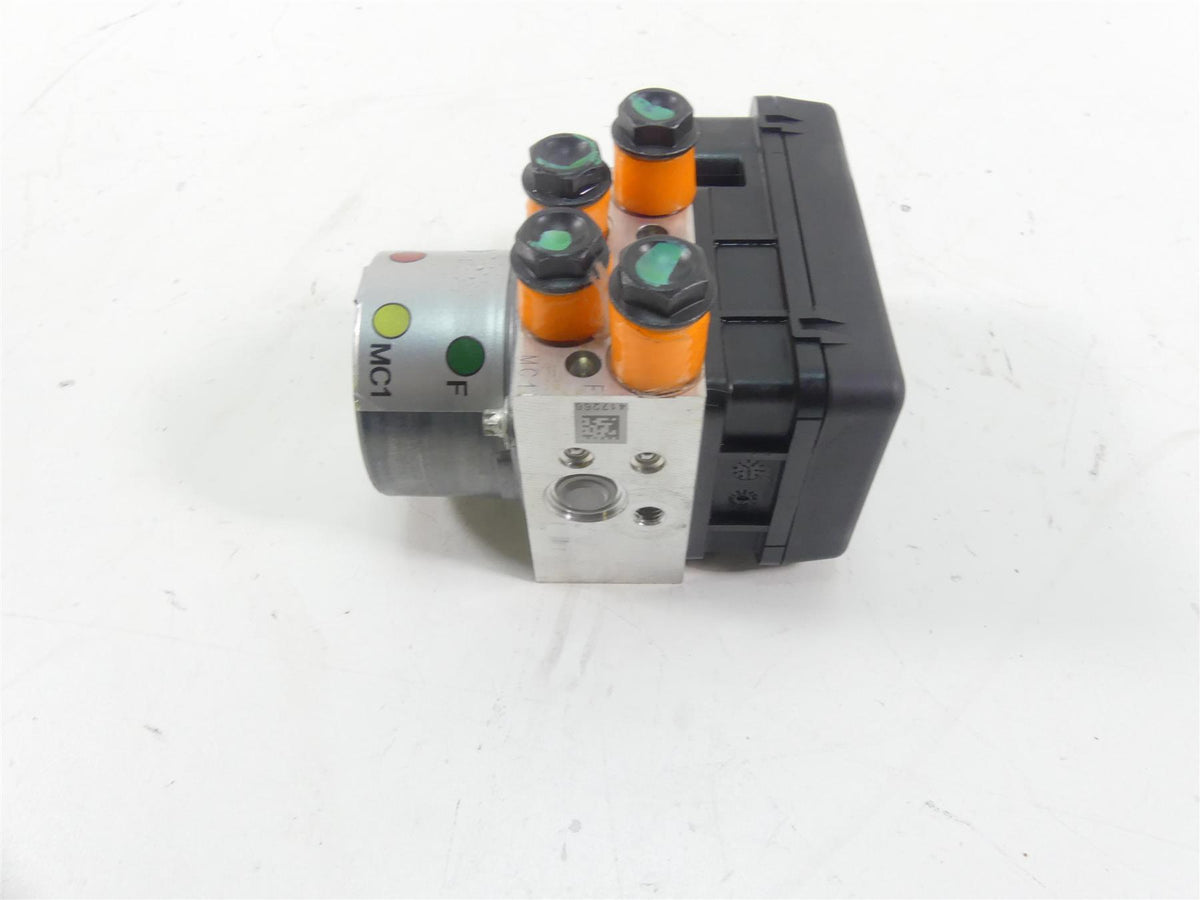 2018 Mv Agusta Brutale 800 RR Abs Brake Pump Module Unit 8000B9884 {{ shop.shopifyCountryName }} - Mototech271