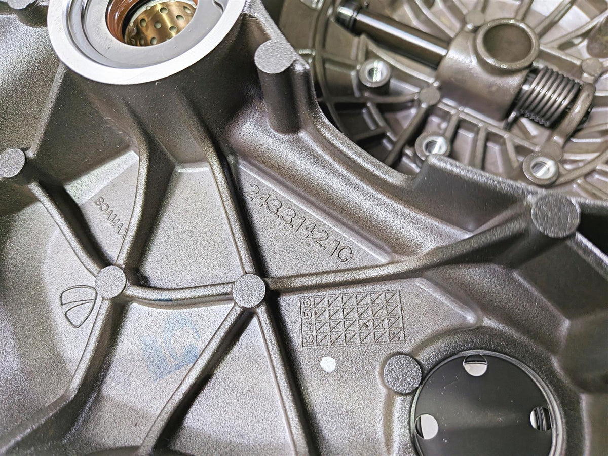 2015 Ducati Scrambler Urban Enduro Right Engine Side Clutch Cover 24321421B-Mototech271