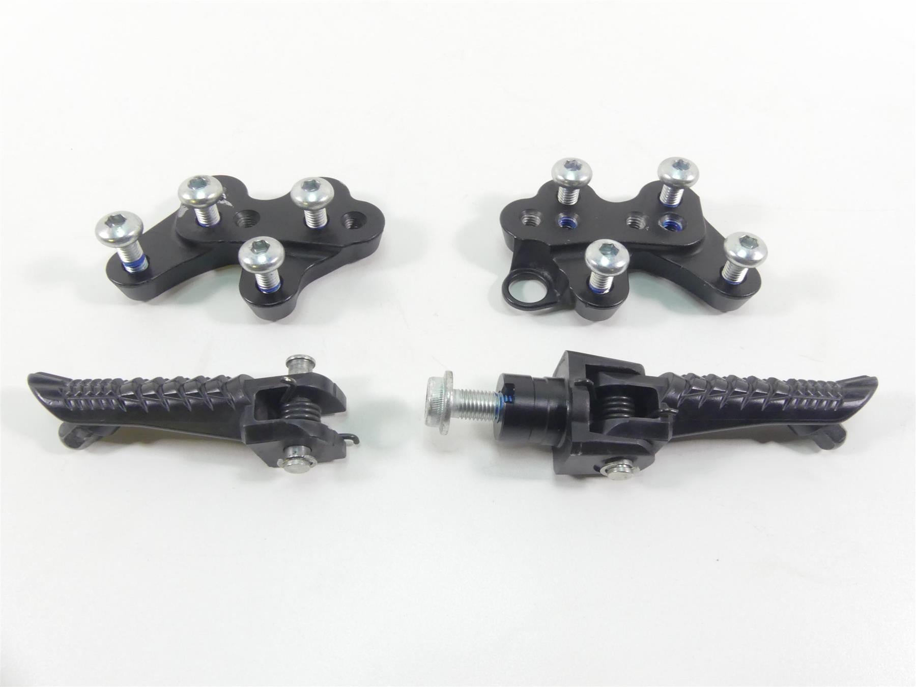 2022 Suzuki GSXR750 Front Rider Driver Footpeg Foot Peg Set 43511-14J10 {{ shop.shopifyCountryName }} - Mototech271