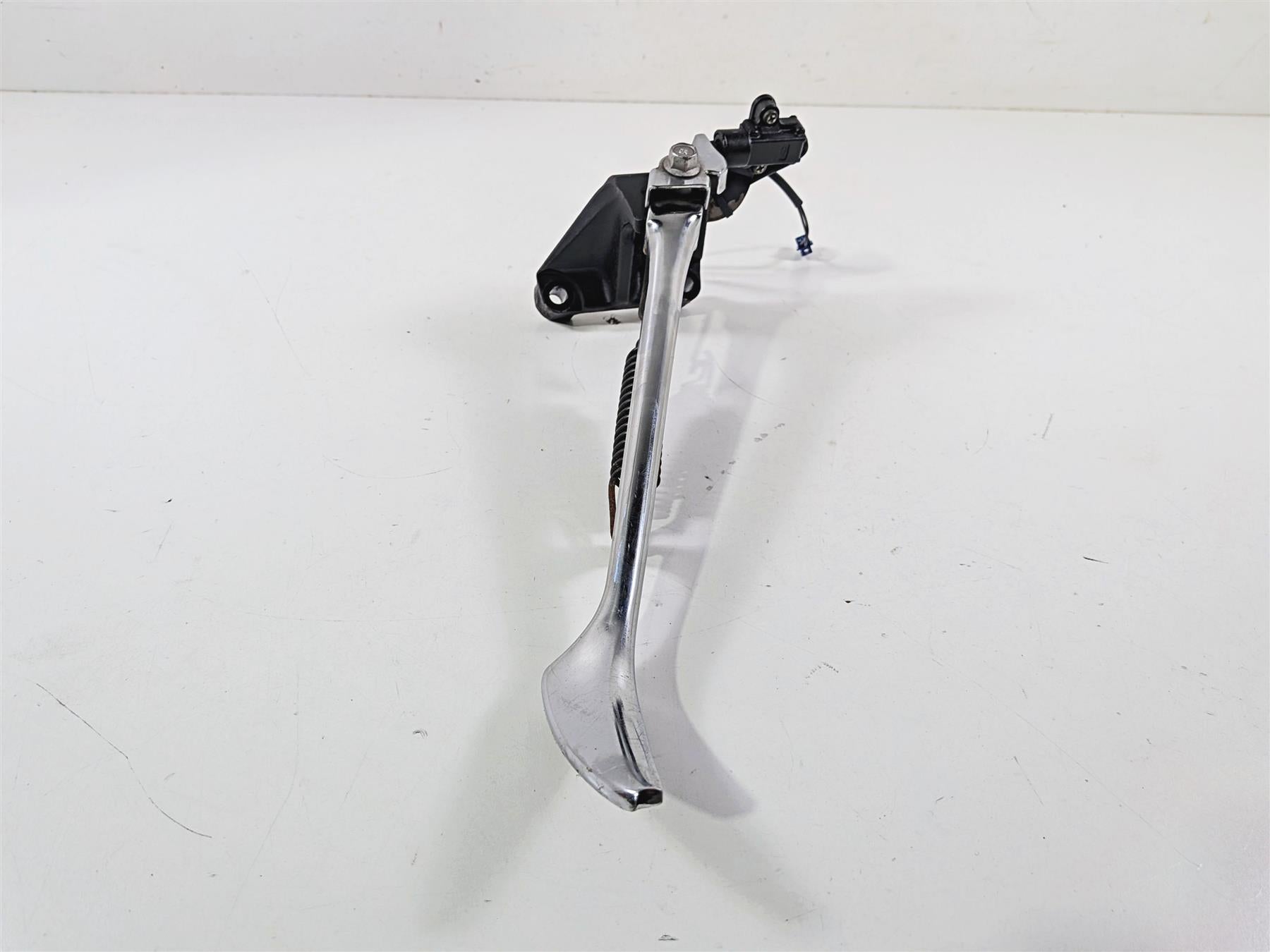 2007 Yamaha XVS1100 V-Star Custom Side Stand Kickstand & Switch 4KU-27311-13 {{ shop.shopifyCountryName }} - Mototech271