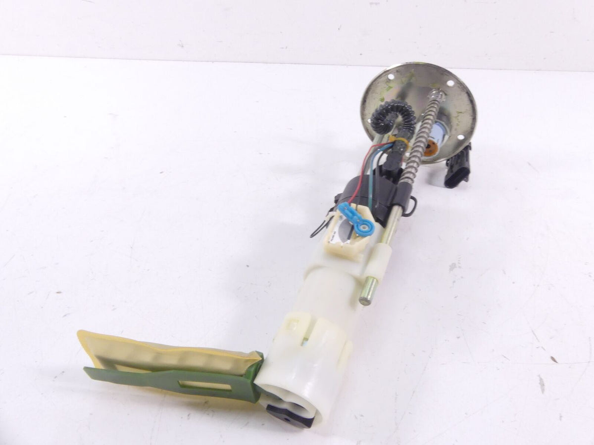 2009 Victory Vision Tour Fuel Gas Petrol Pump 11K - Tested 2520786 {{ shop.shopifyCountryName }} - Mototech271