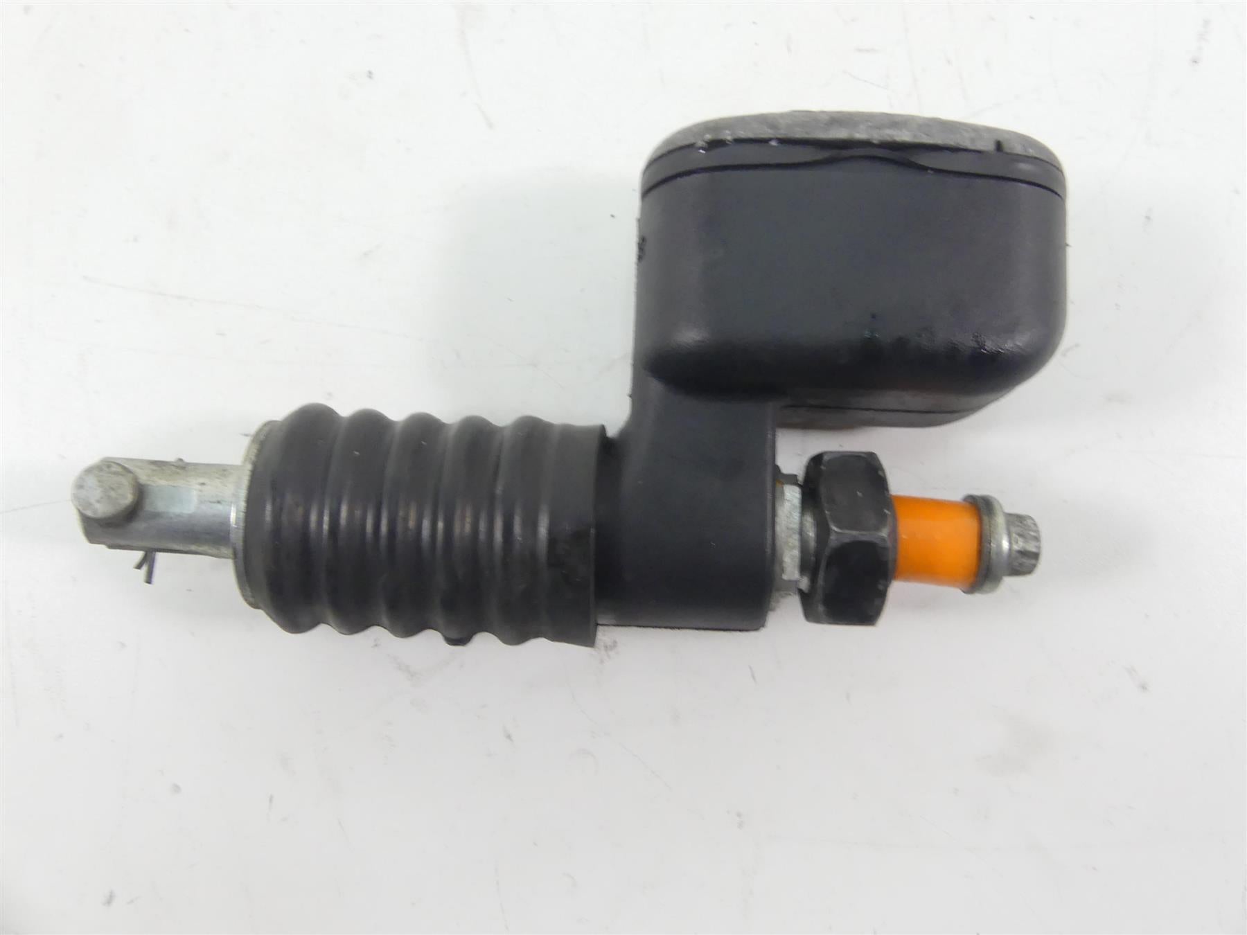 2005 Harley Touring FLHRSI Road King Rear Brake Master Cylinder 41767-05E {{ shop.shopifyCountryName }} - Mototech271