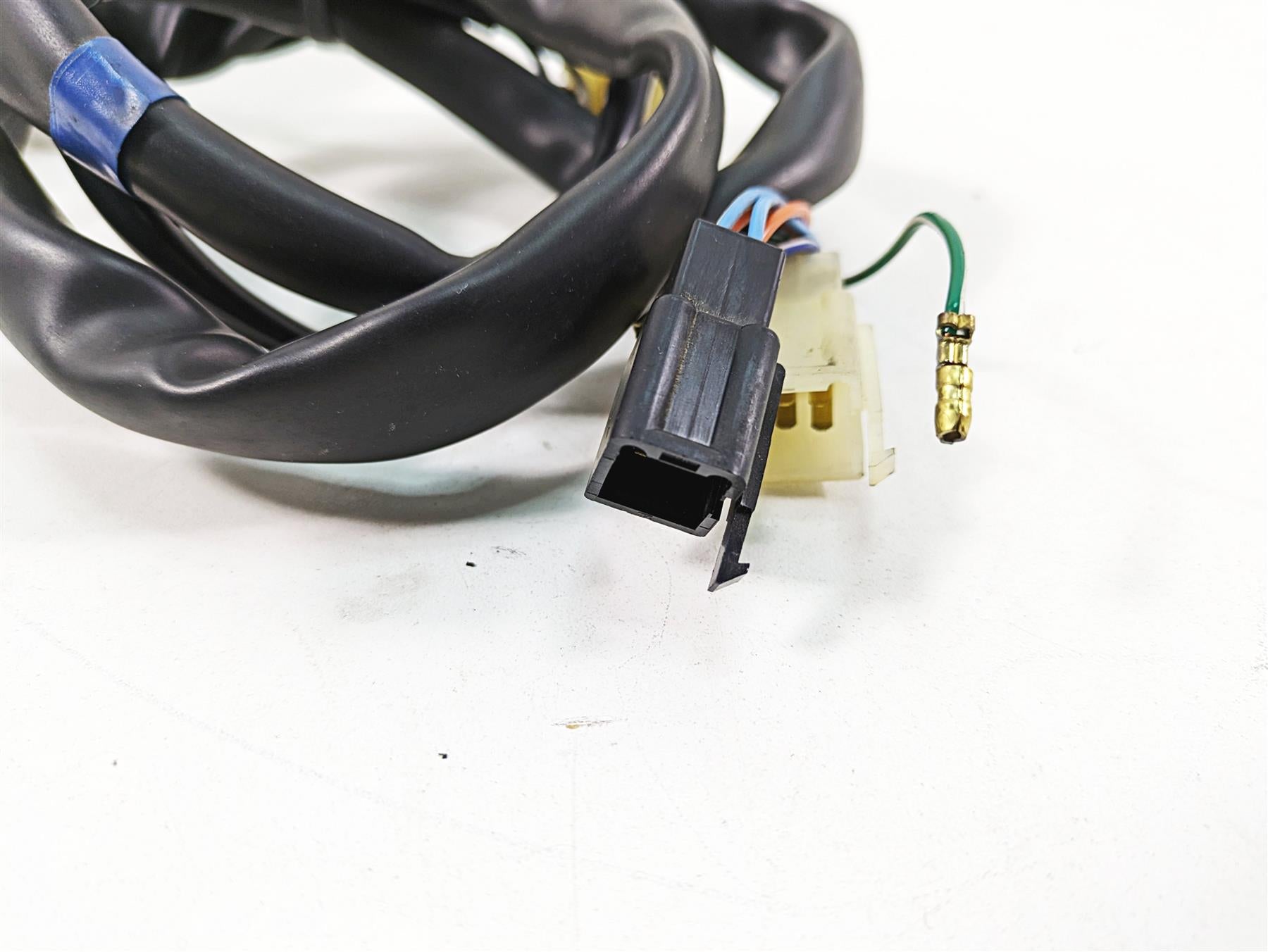 2006 Honda VT1100 C2 Shadow Left Hand Control Switch Light Horn 35020-MCK-A00 {{ shop.shopifyCountryName }} - Mototech271
