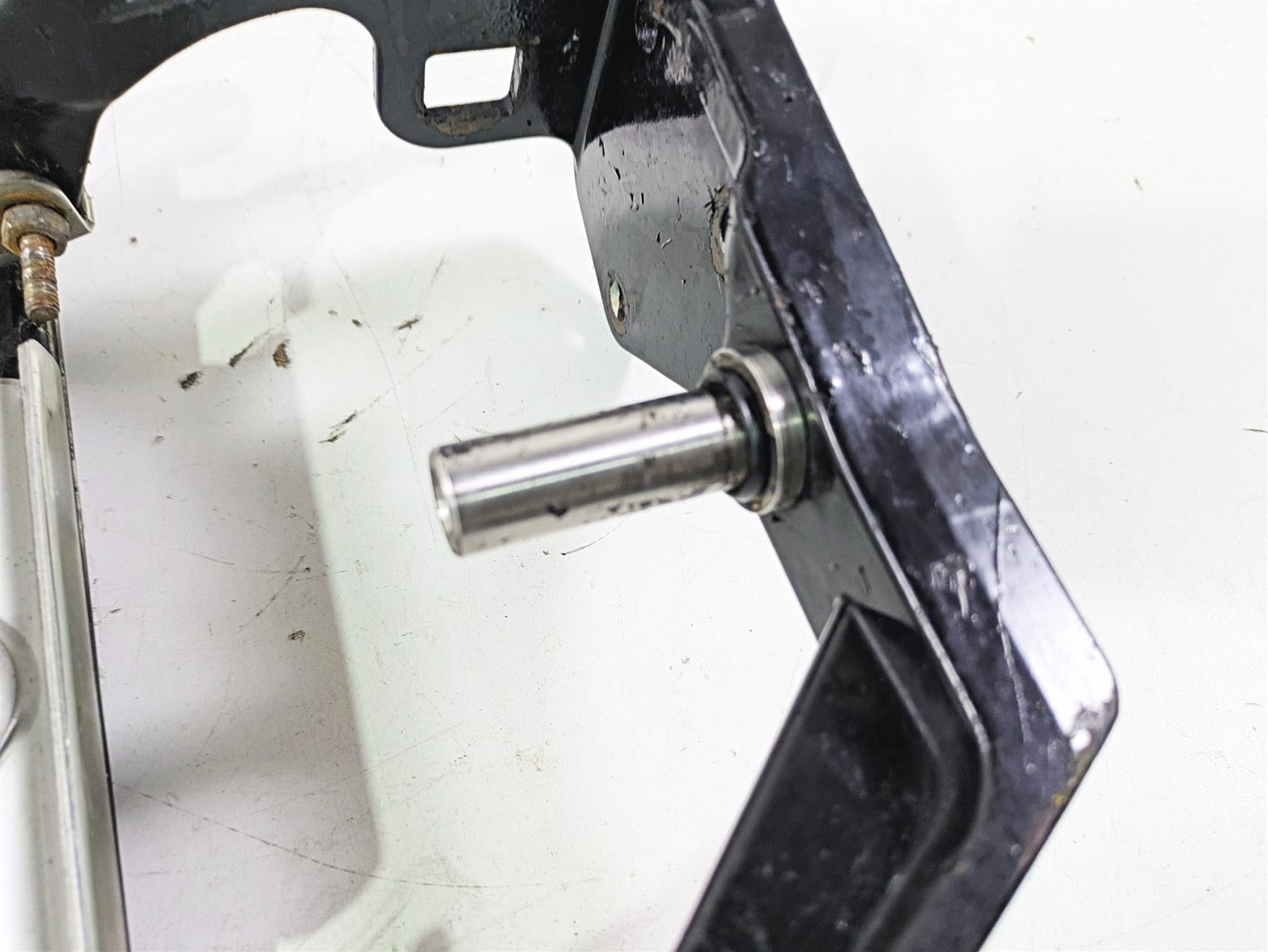 00-09 Harley Davidson Softail Right Front Floorboard 50600026 {{ shop.shopifyCountryName }} - Mototech271