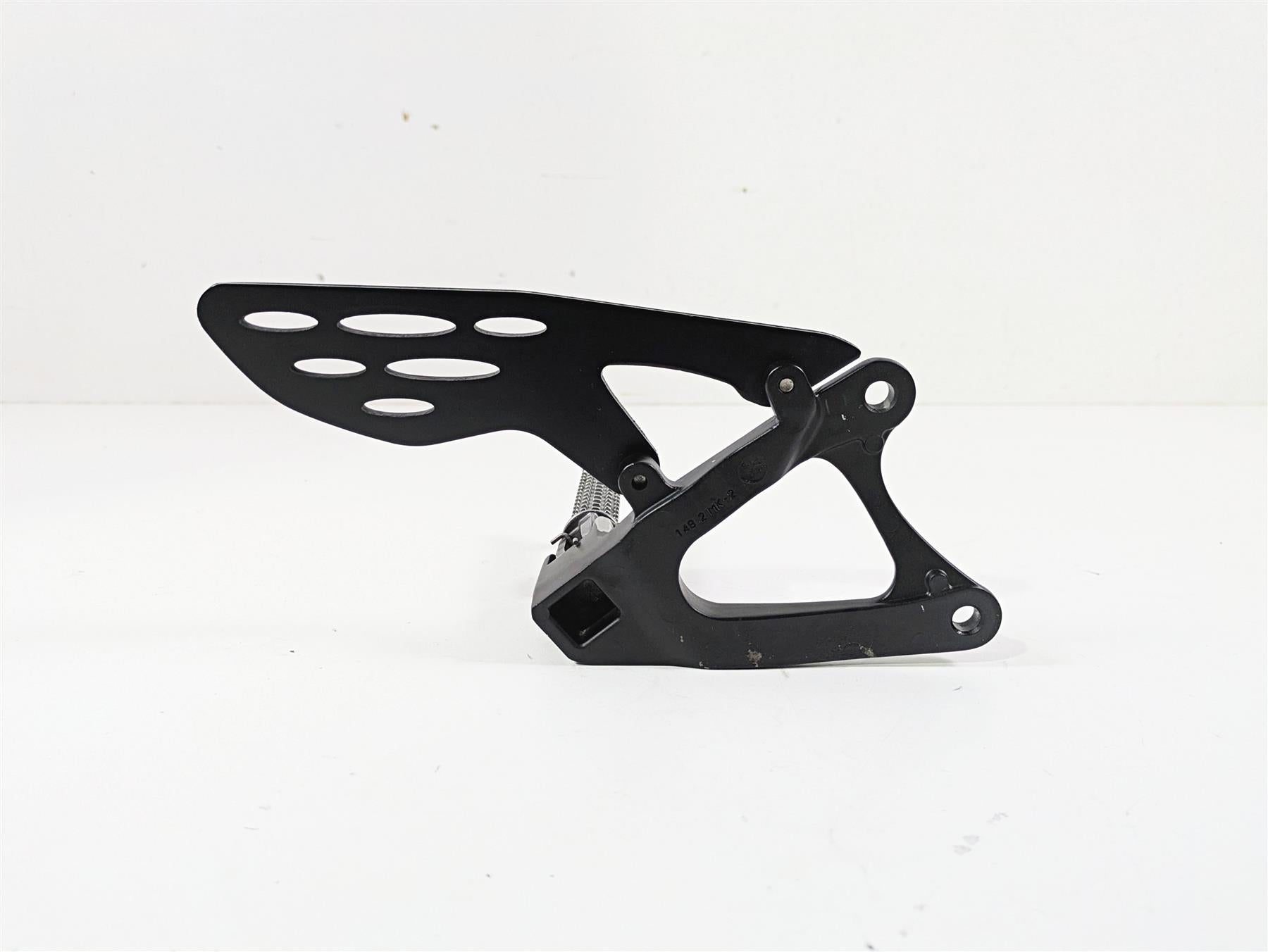 2014 Yamaha YZFR1 R1 RN22 Front Left Footpeg Foot Peg 14B-27442-10-00 {{ shop.shopifyCountryName }} - Mototech271