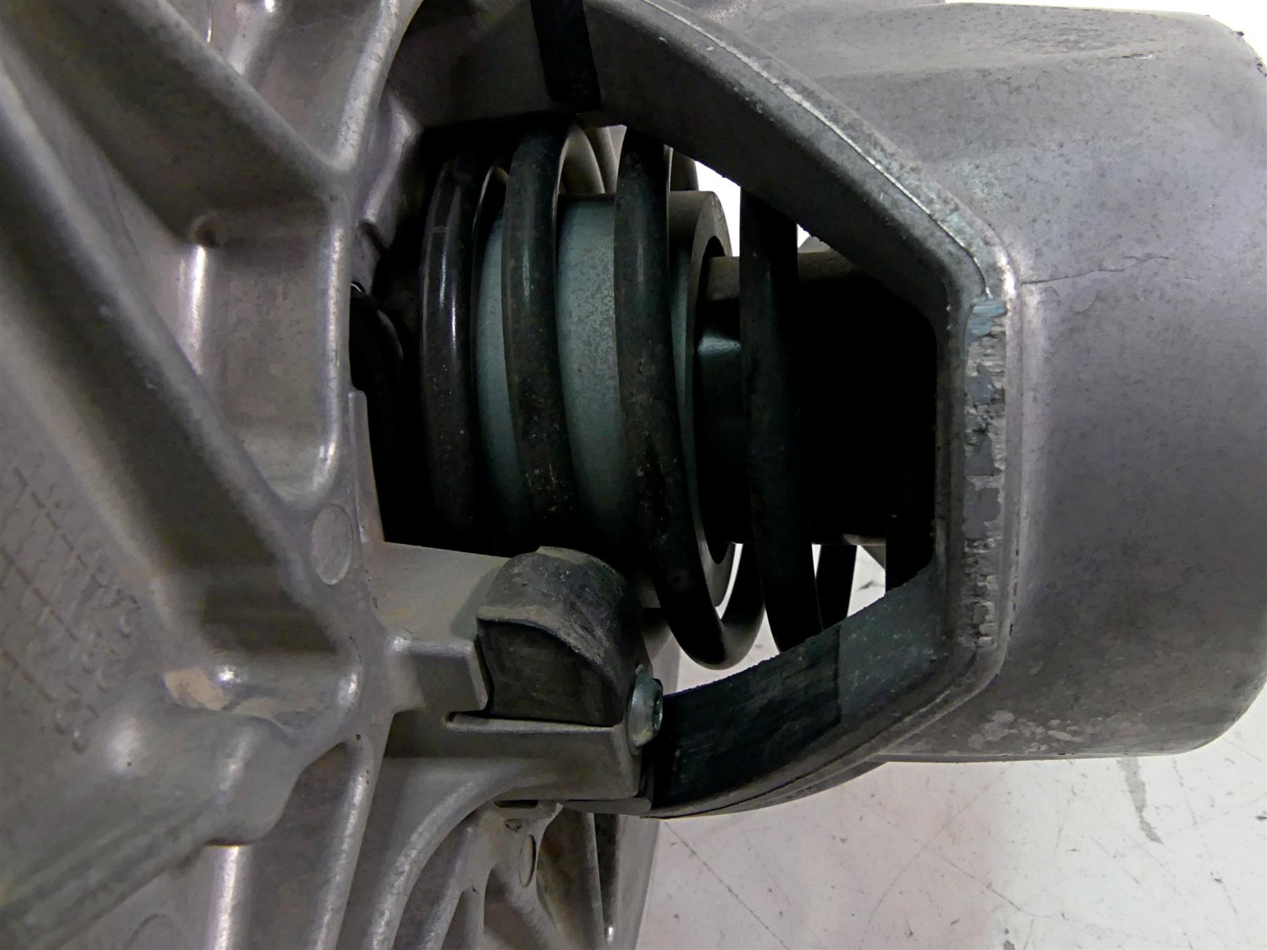 2021 CFMoto Zforce 950 Sport Secondary Driven Clutch 606miles 0JYA-052000 {{ shop.shopifyCountryName }} - Mototech271