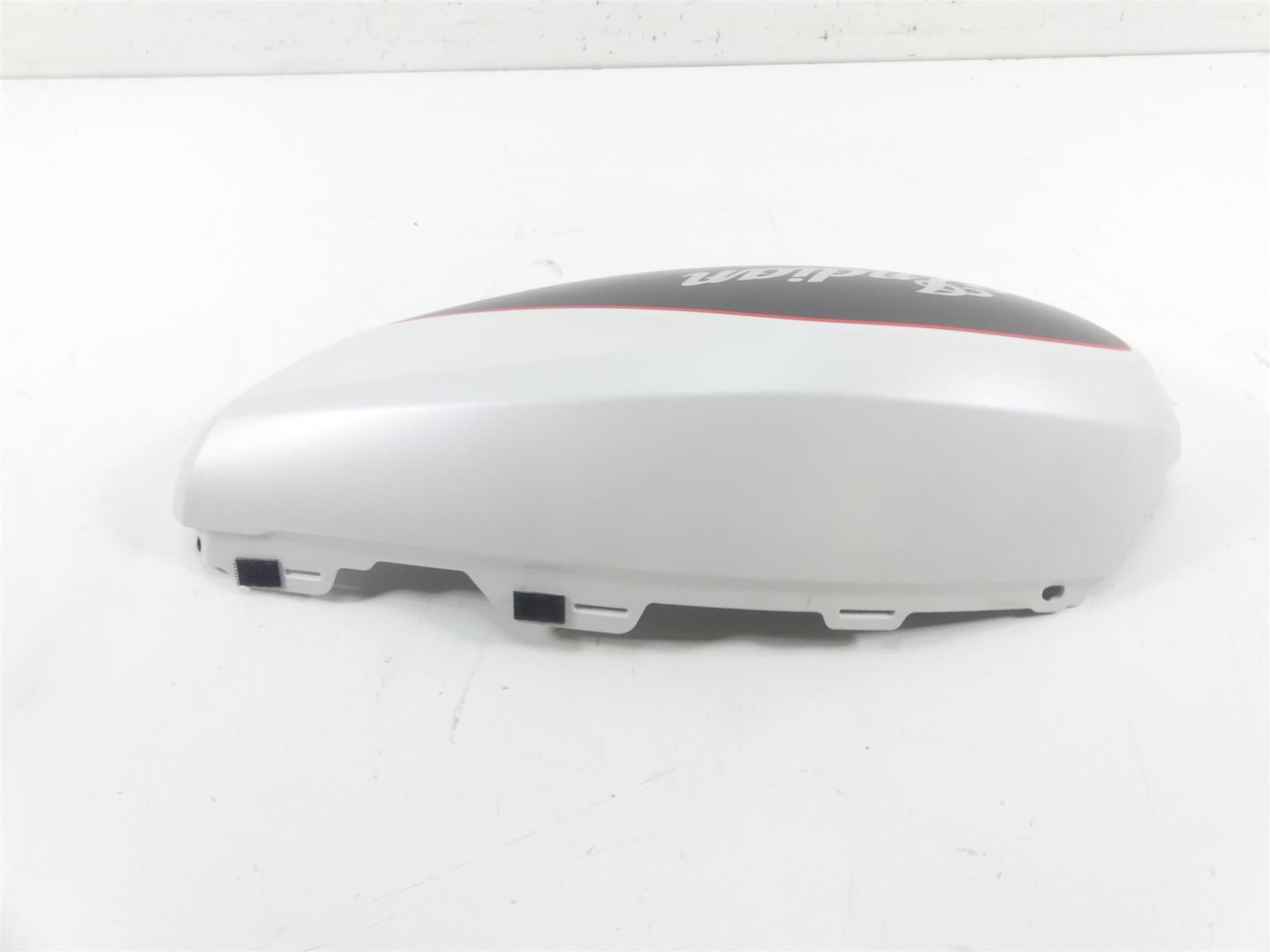 2022 Indian FTR1200 S Front Upper Left Fuel Tank Air Box Cover Fairing 5454536 {{ shop.shopifyCountryName }} - Mototech271