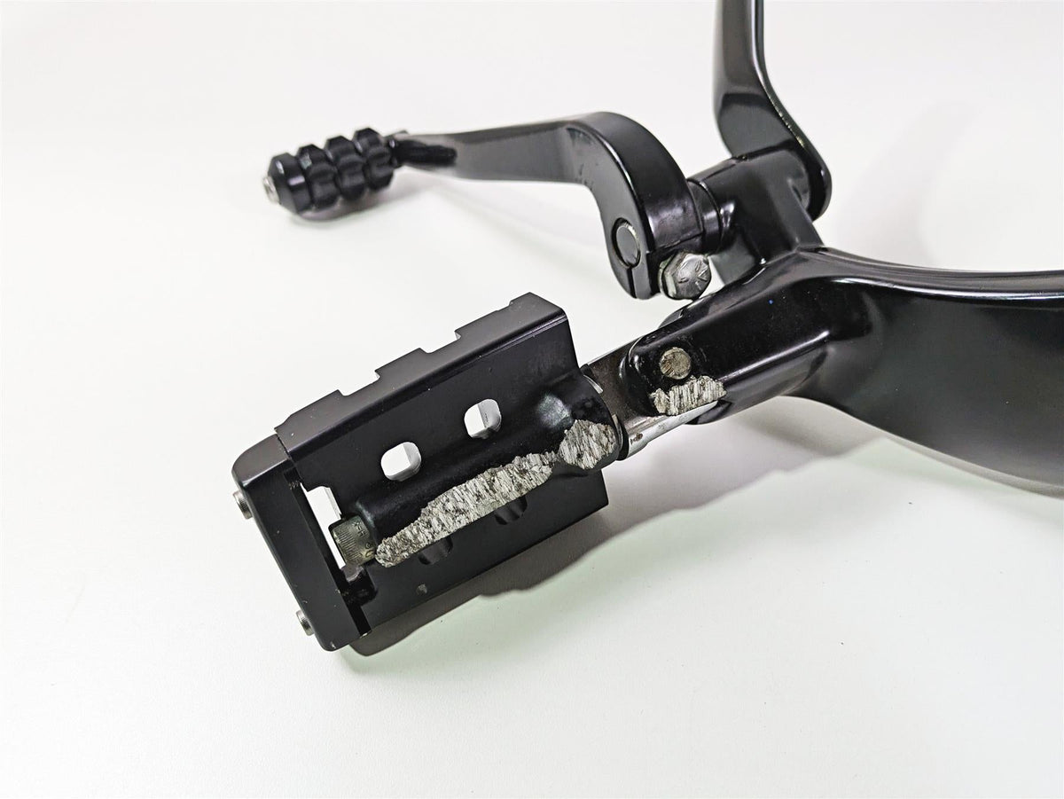 2019 Harley Softail FXDR 114 Footpeg Shifter Brake Pedal Set 33600134 50500746 {{ shop.shopifyCountryName }} - Mototech271