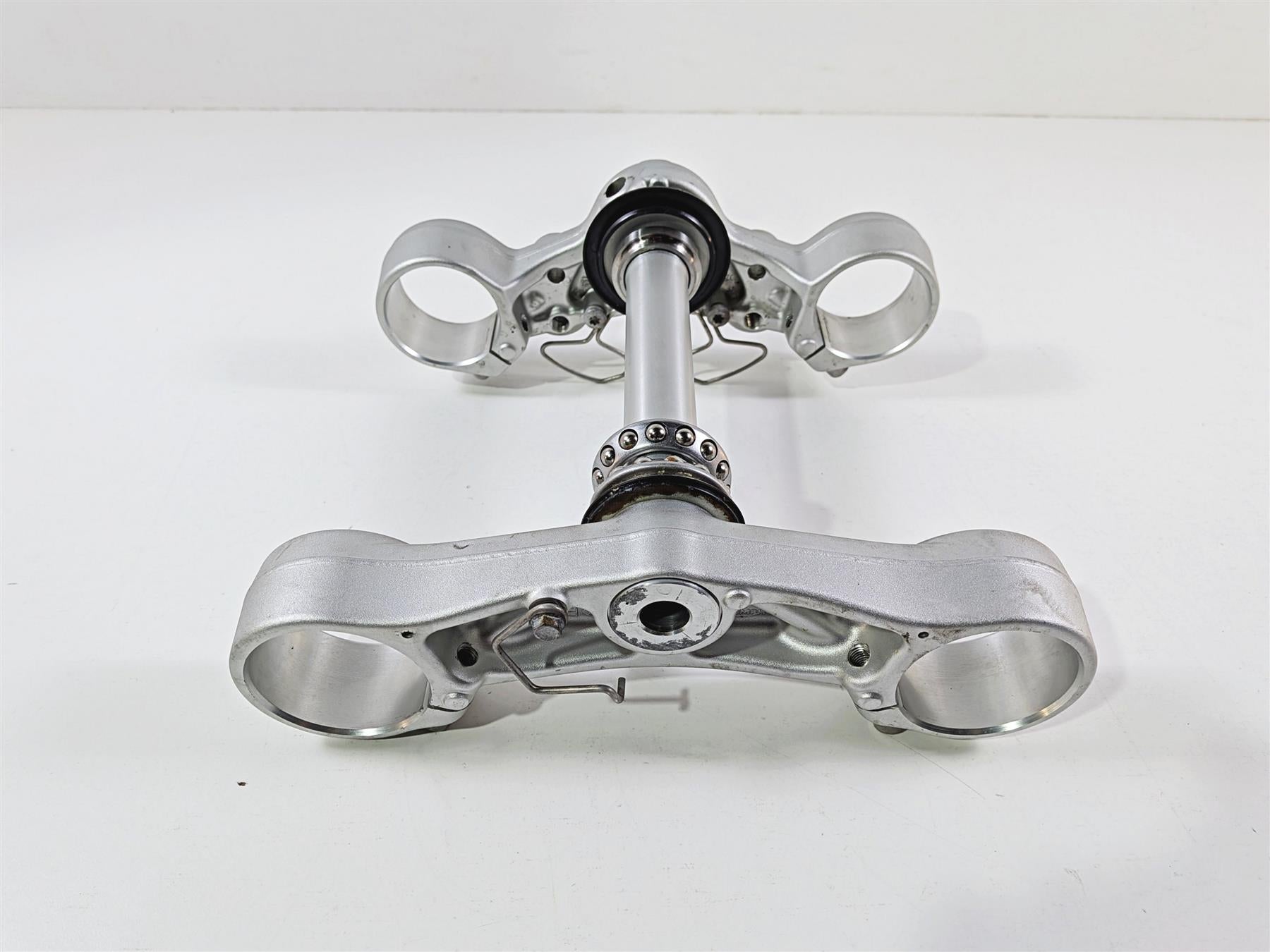 2022 Triumph Tiger 900 GT Pro Lower Upper Triple Tree Set T2042968 {{ shop.shopifyCountryName }} - Mototech271