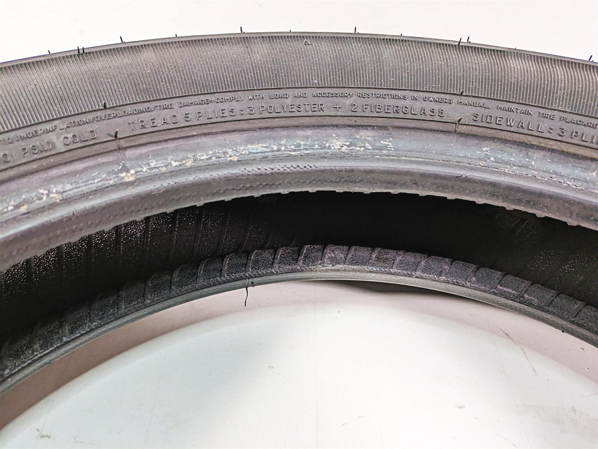 Used Front Harley Tire Dunlop D402 F MT90B16 90R16 DOT1821 45006403 {{ shop.shopifyCountryName }} - Mototech271