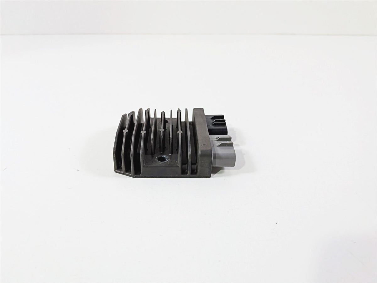 2019 Ducati 959 Panigale Rectifier Voltage Regulator FH020AA 54040301B {{ shop.shopifyCountryName }} - Mototech271