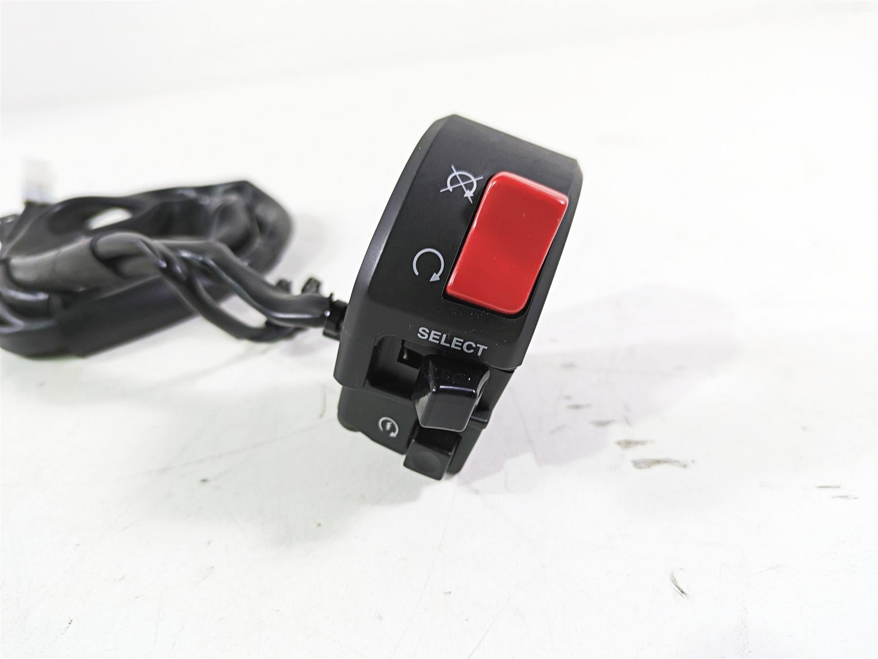2021 Yamaha Tenere 700 XTZ7 Right Hand Control Switch BW3-83963-00-00 {{ shop.shopifyCountryName }} - Mototech271