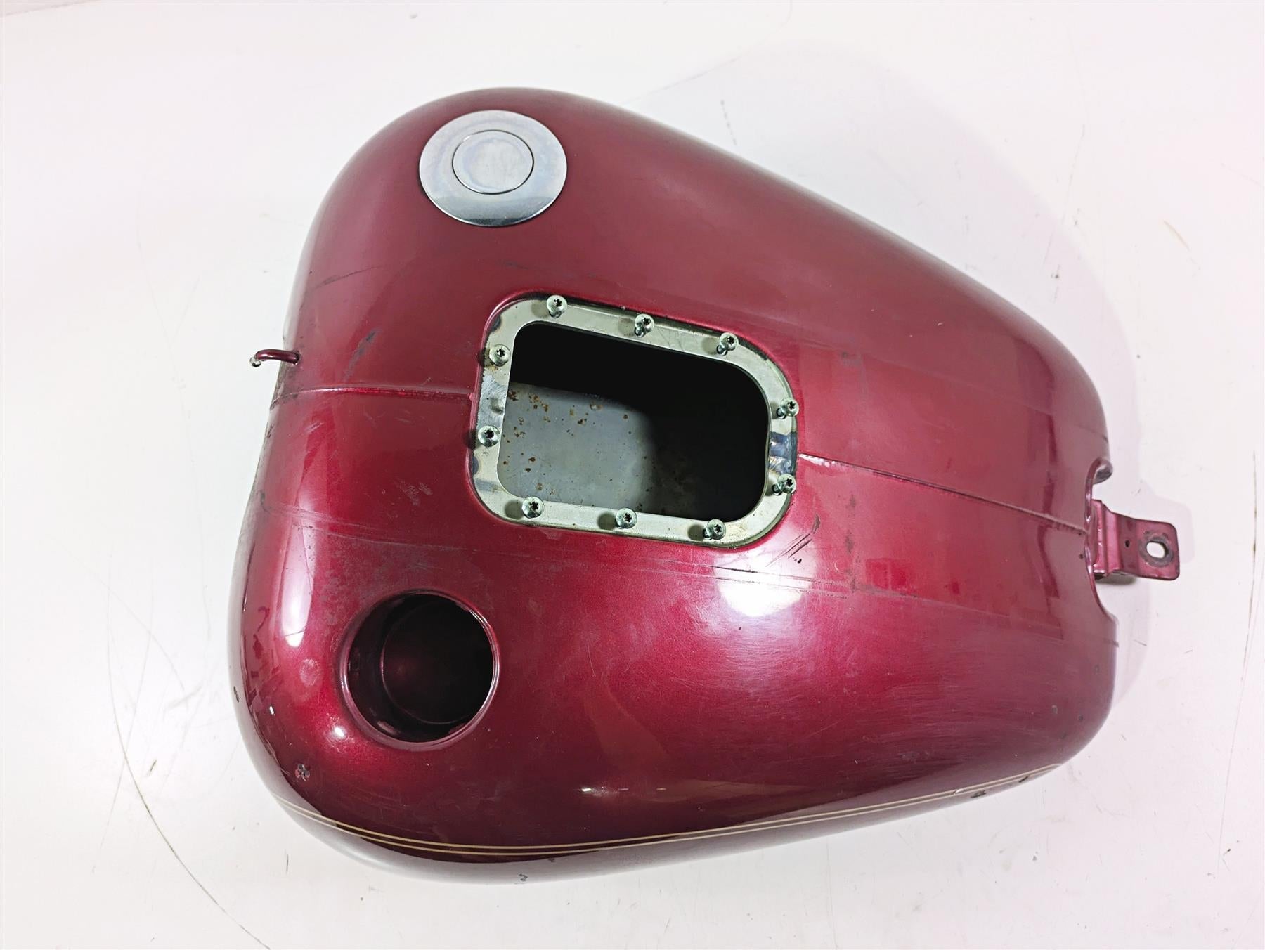 2004 Harley FLSTCI Softail Heritage Fuel Gas Petrol Tank - Small Dents 61625-01E {{ shop.shopifyCountryName }} - Mototech271