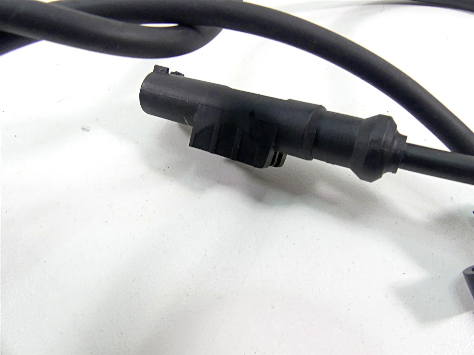 2016 KTM 1290 Super Duke R Rear Abs Brake Wheel Speed Sensor 76042025000 {{ shop.shopifyCountryName }} - Mototech271