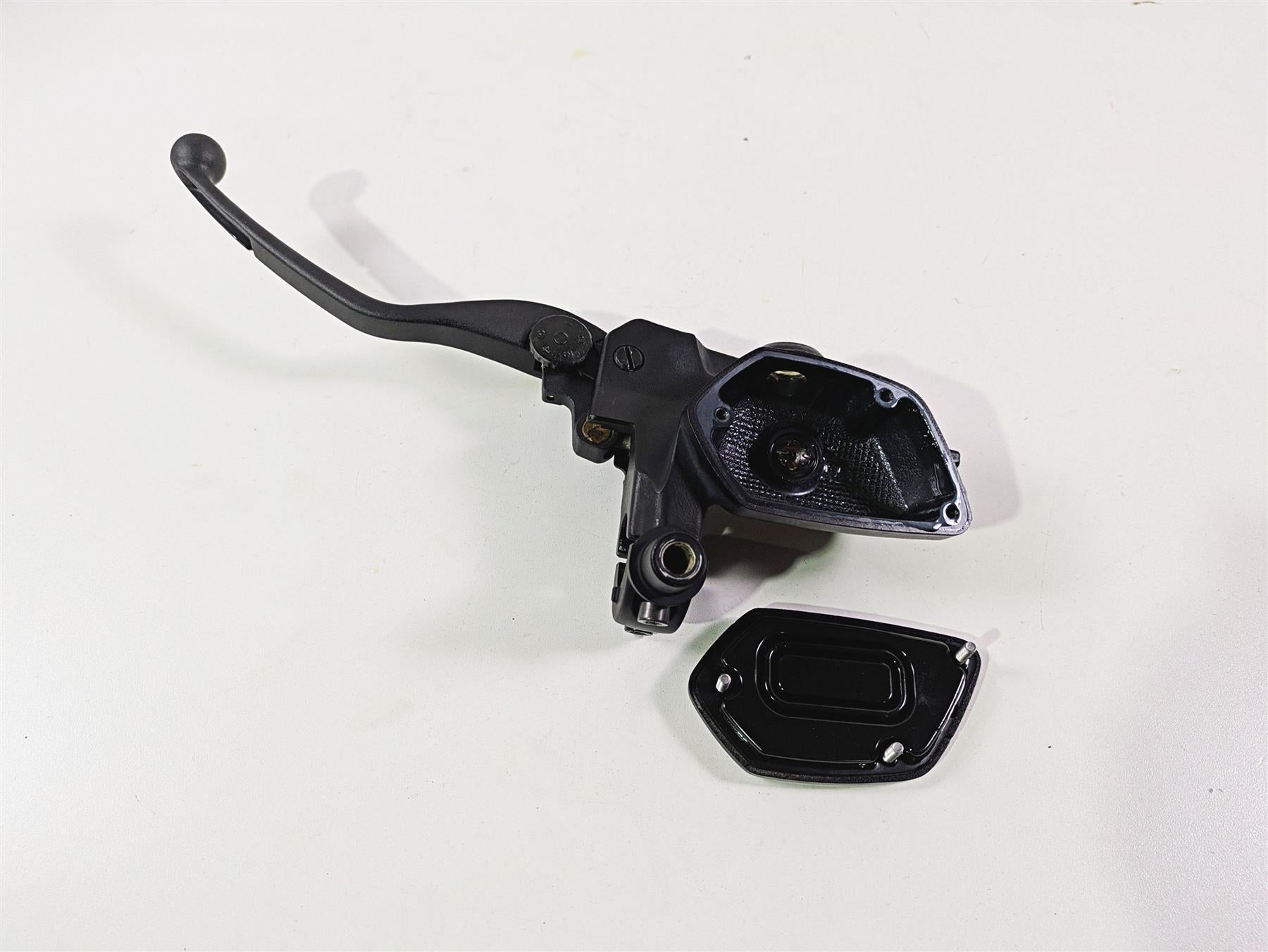 2022 BMW RnineT Pure K22 Nissin Clutch Master Cylinder 32721599066 {{ shop.shopifyCountryName }} - Mototech271