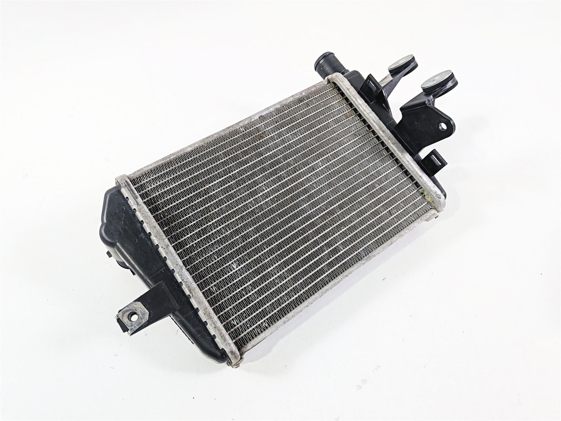 2016 BMW R1200RT RT RTW K52 Left Coolant Radiator - No leaks 17118546408 {{ shop.shopifyCountryName }} - Mototech271