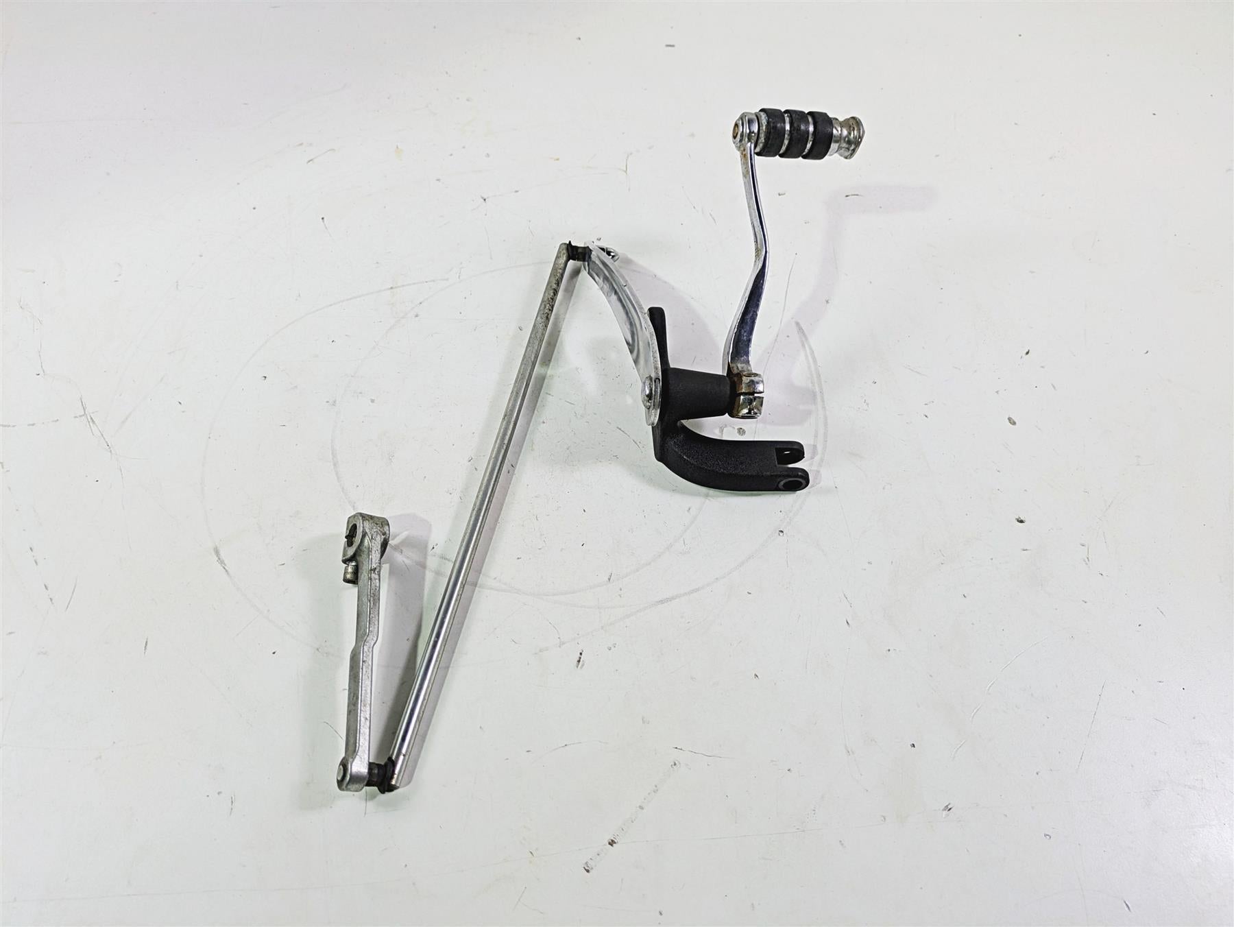2016 Harley FXDWG Dyna Wide Glide Left Fw Control Footpeg Shifter -Read 33693-03 {{ shop.shopifyCountryName }} - Mototech271