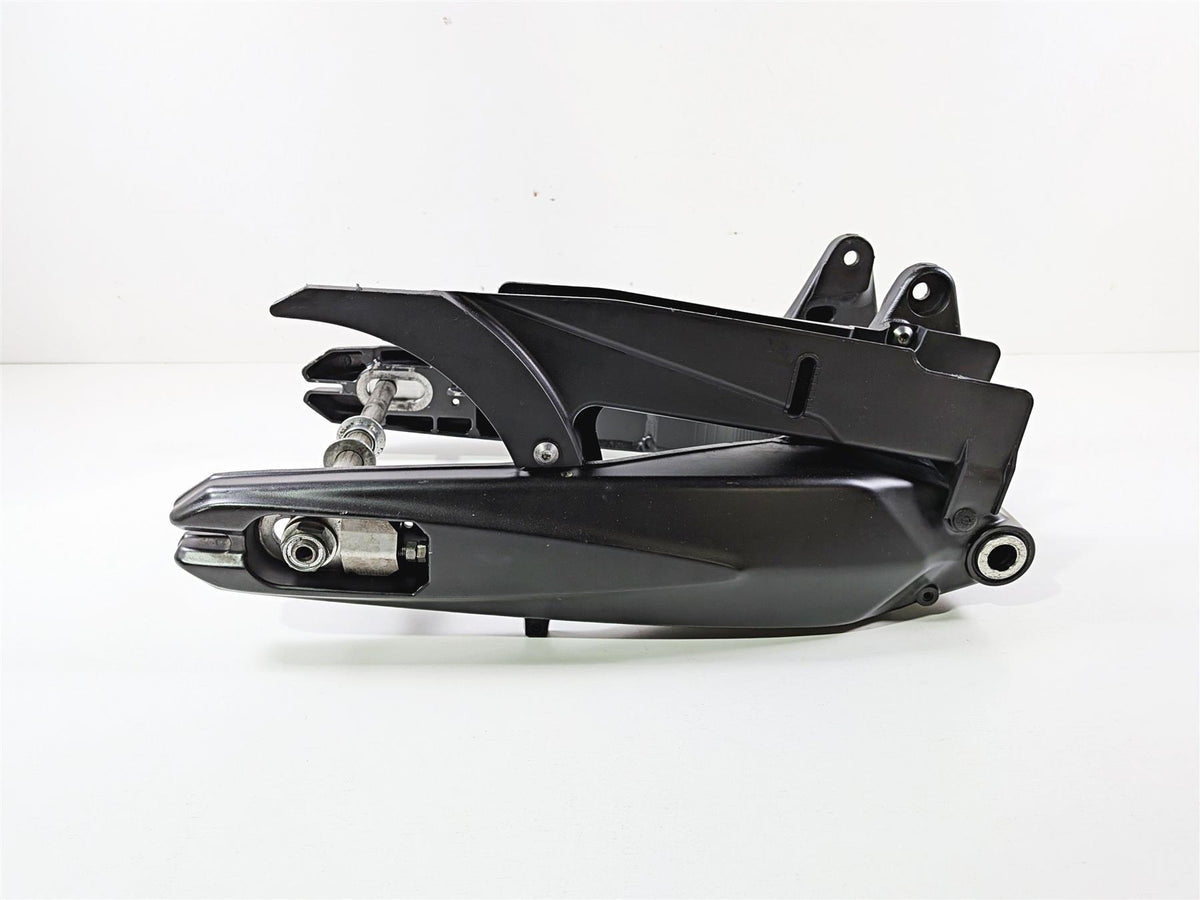2012 Yamaha XV1900 Raider S Rear Swingarm Swing Arm & Axle 5C7-22110-01-00 {{ shop.shopifyCountryName }} - Mototech271