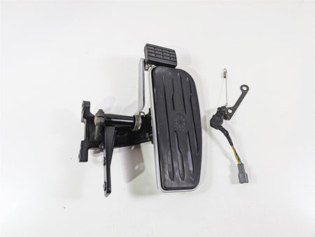 2006 Yamaha XVZ1300 Royal Star Right Floor Board & Brake Pedal 4XY-27420-10-00 {{ shop.shopifyCountryName }} - Mototech271