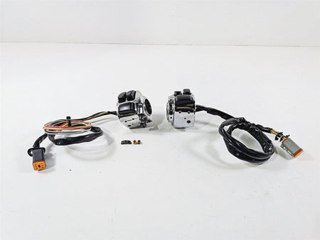2005 Harley Softail FLSTFSE CVO Fat Boy Left right Hand Control Switch 71682-06A-Mototech271