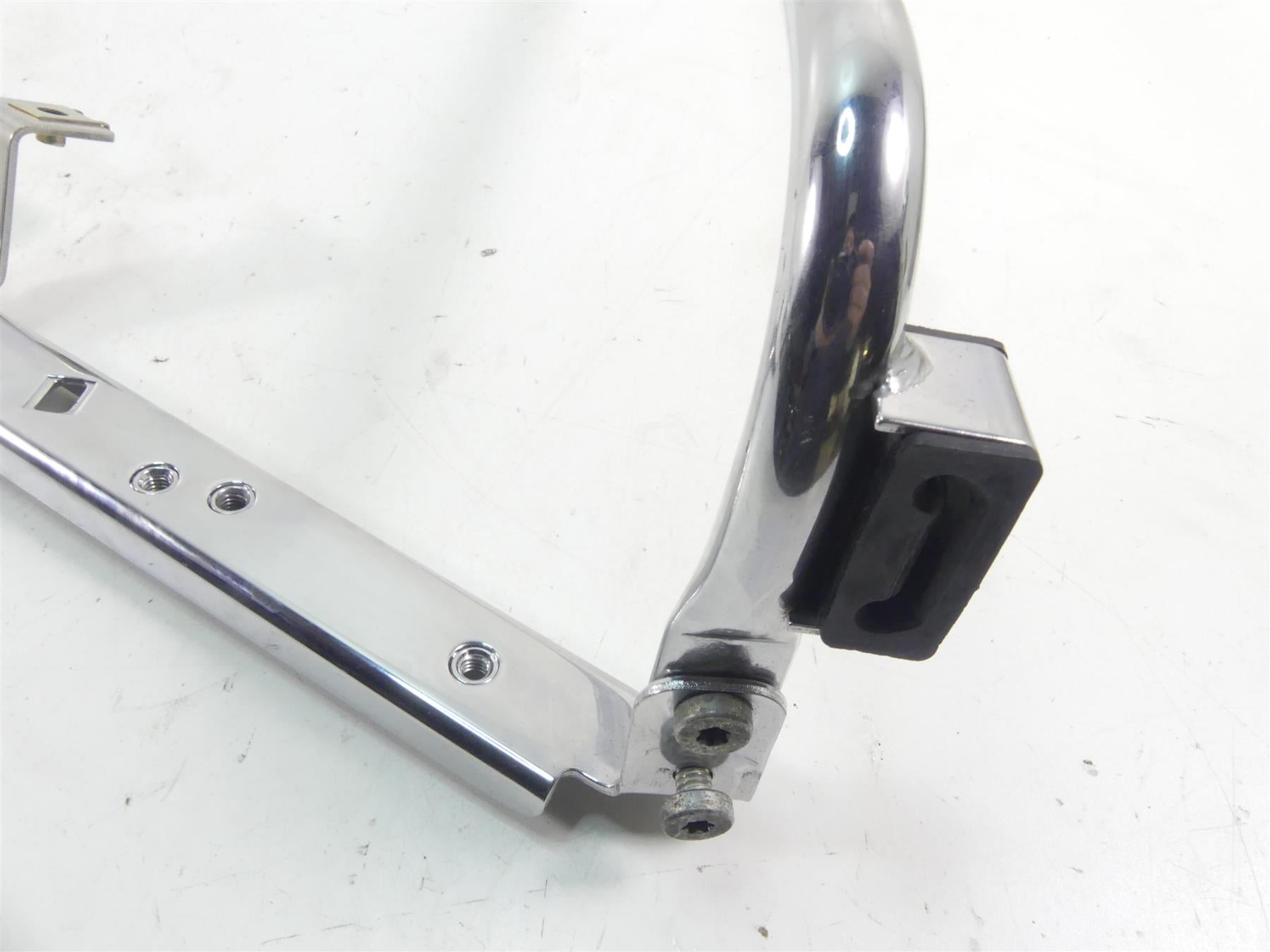 2005 Harley Touring CVO FLHTCSE Electra Glide Saddlebag Guard Holders 49207-04 {{ shop.shopifyCountryName }} - Mototech271