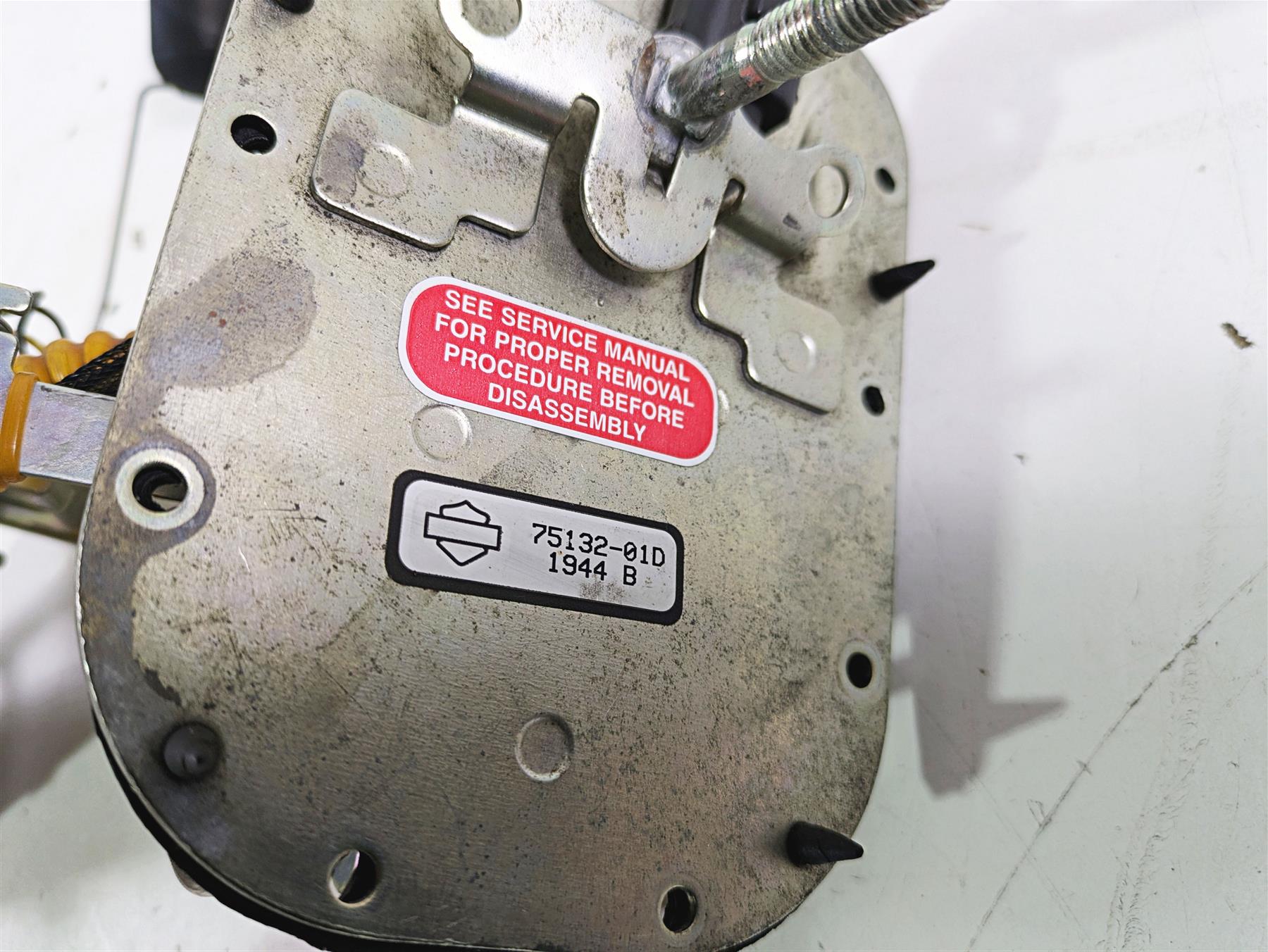 2005 Harley Softail FLSTSCI Heritage Springer Fuel Gas Pump - Tested 75132-01D {{ shop.shopifyCountryName }} - Mototech271