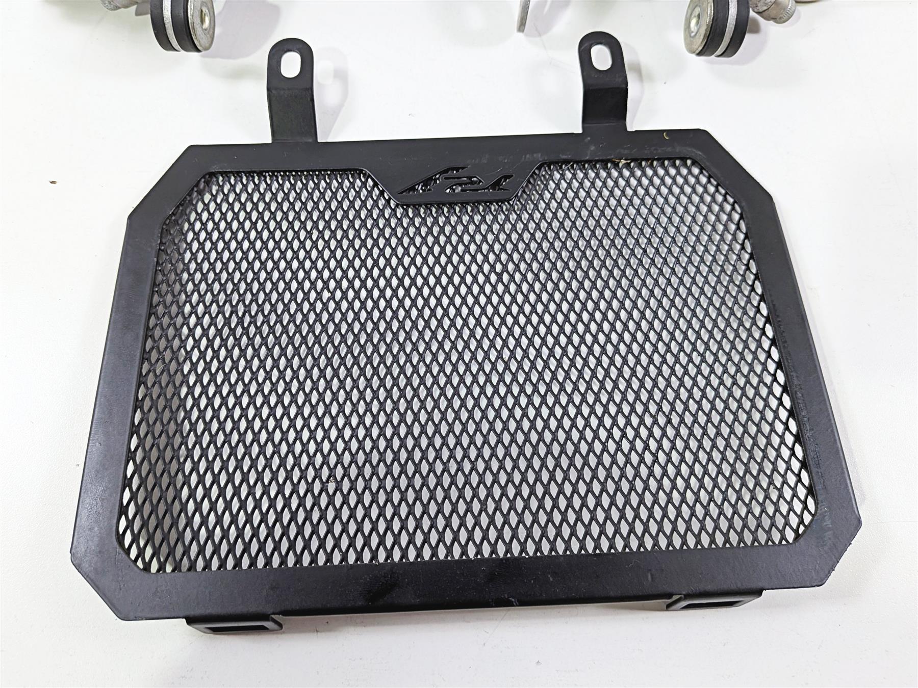 2016 Yamaha YZF R1 RN32 Oil Cooler & Lines & Grille 2CR-13470-00-00 {{ shop.shopifyCountryName }} - Mototech271