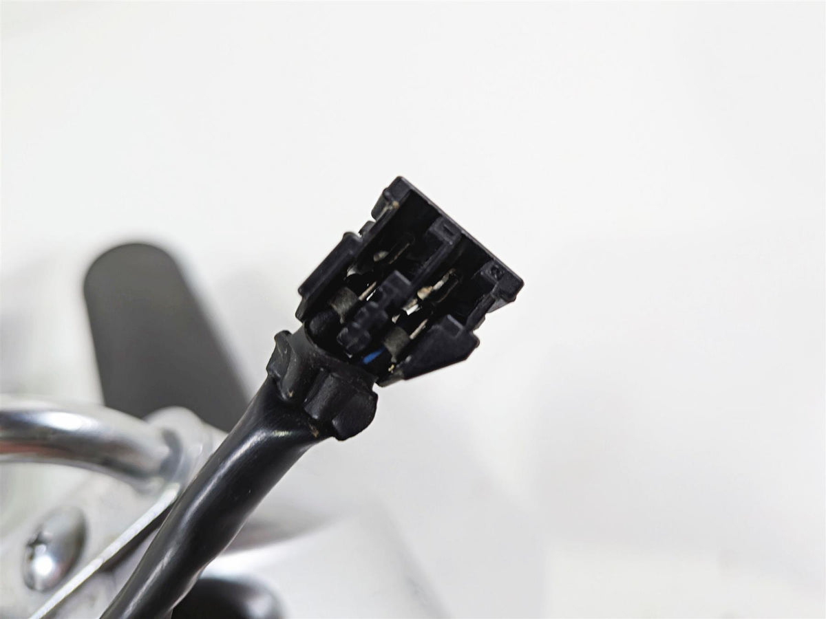 2005 Suzuki VZ800 M50 Boulevard Right Hand Control Switch -Read 37200-39G50 {{ shop.shopifyCountryName }} - Mototech271