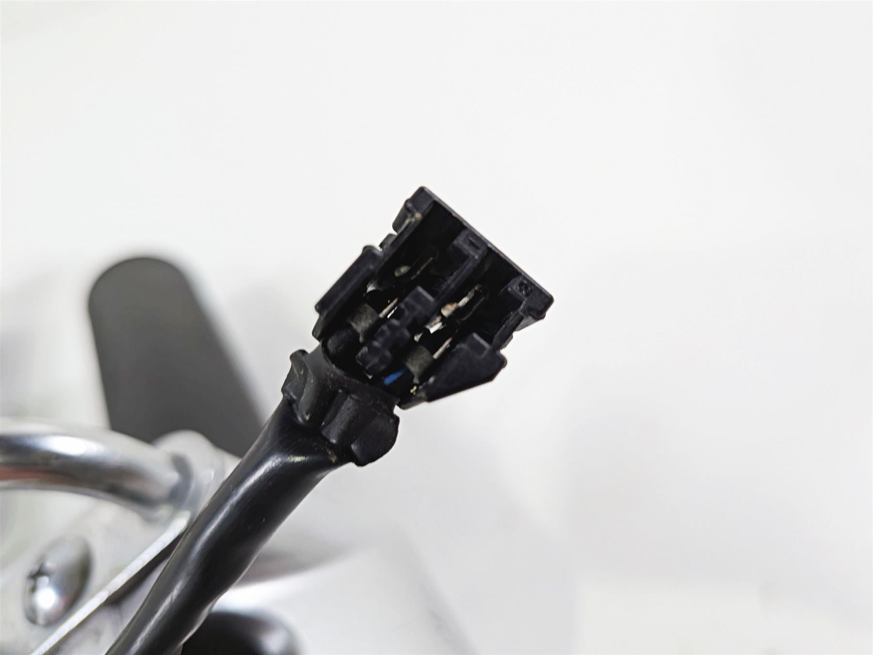 2005 Suzuki VZ800 M50 Boulevard Right Hand Control Switch -Read 37200-39G50 {{ shop.shopifyCountryName }} - Mototech271