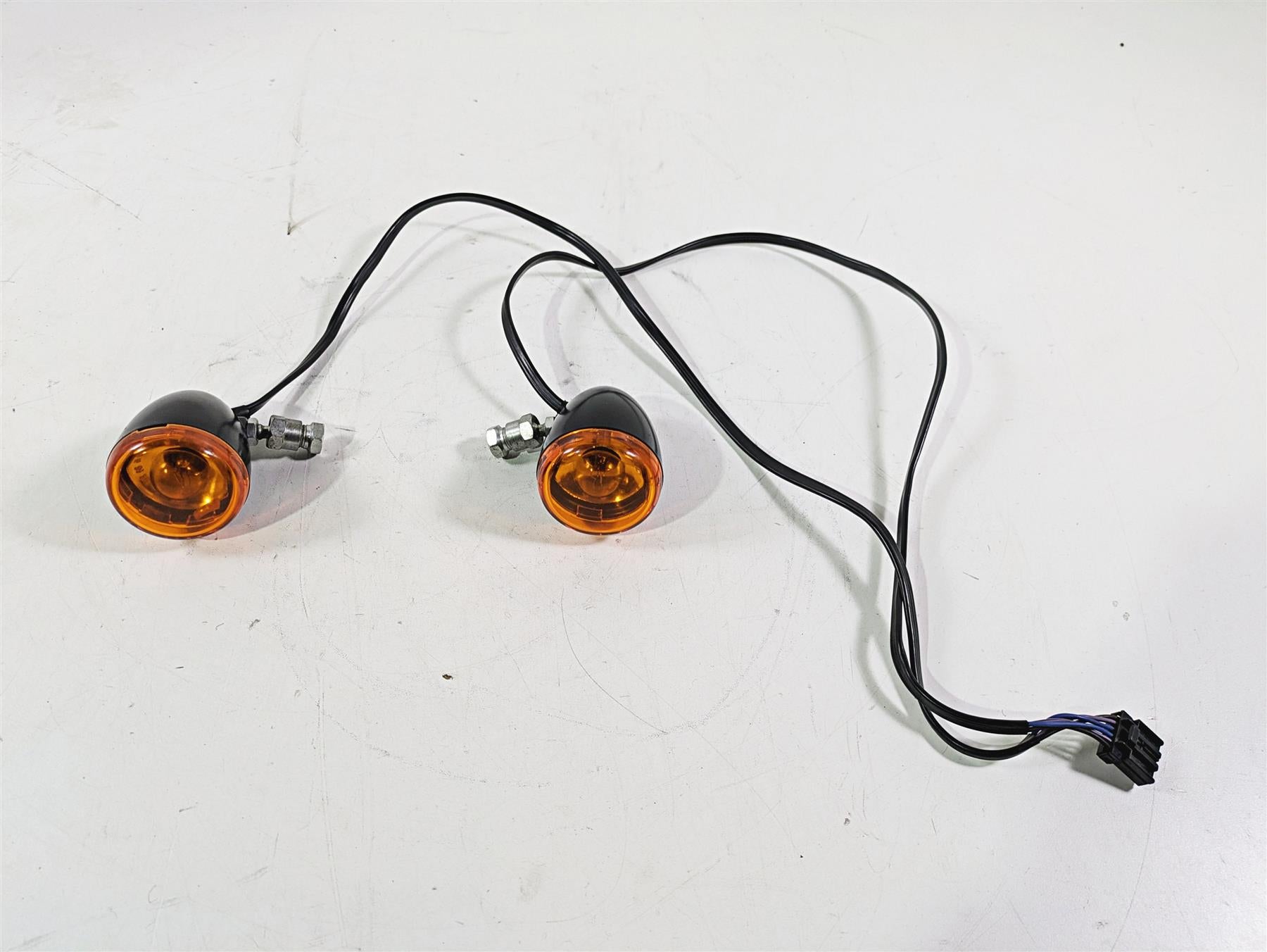 2006 Harley VRSCR Street V-Rod Front Blinker Turn Signal Set 68804-06 {{ shop.shopifyCountryName }} - Mototech271