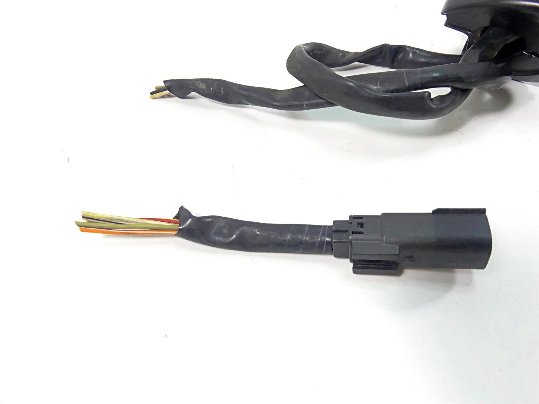 2013 Harley VRSCF Muscle Vrod Right Hand Control Switch Throttle -Read 71684-06A {{ shop.shopifyCountryName }} - Mototech271