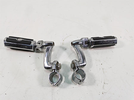 2006 Harley Touring FLHTCUI Electra Glide Highway Footpeg Willi G Skull 50370-04 {{ shop.shopifyCountryName }} - Mototech271