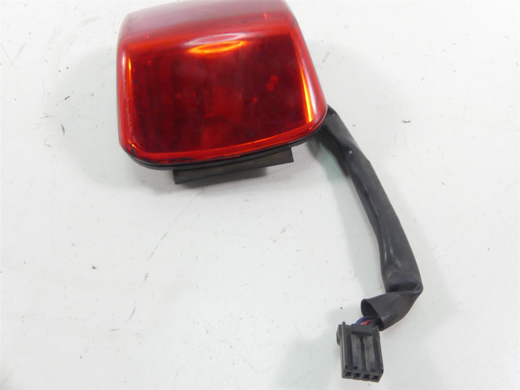 2004 Harley Softail FXSTD SE CVO Deuce Taillight Tail Light Lamp Lens 68931-00A {{ shop.shopifyCountryName }} - Mototech271
